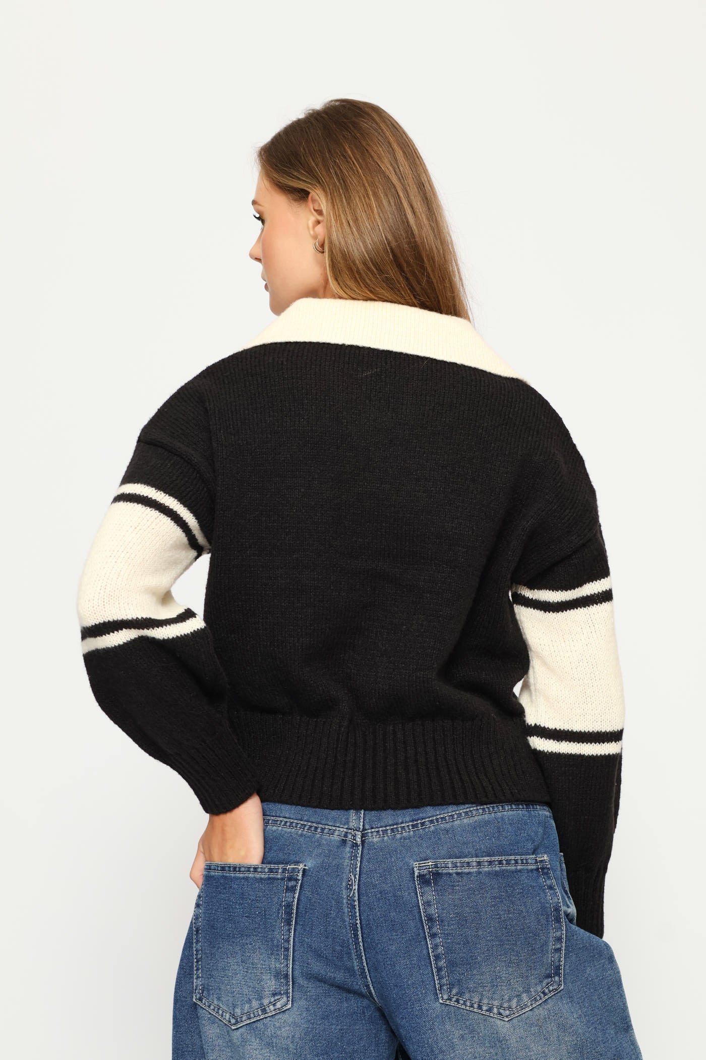 Retro Collar Knit Pullover - Black - Image 5