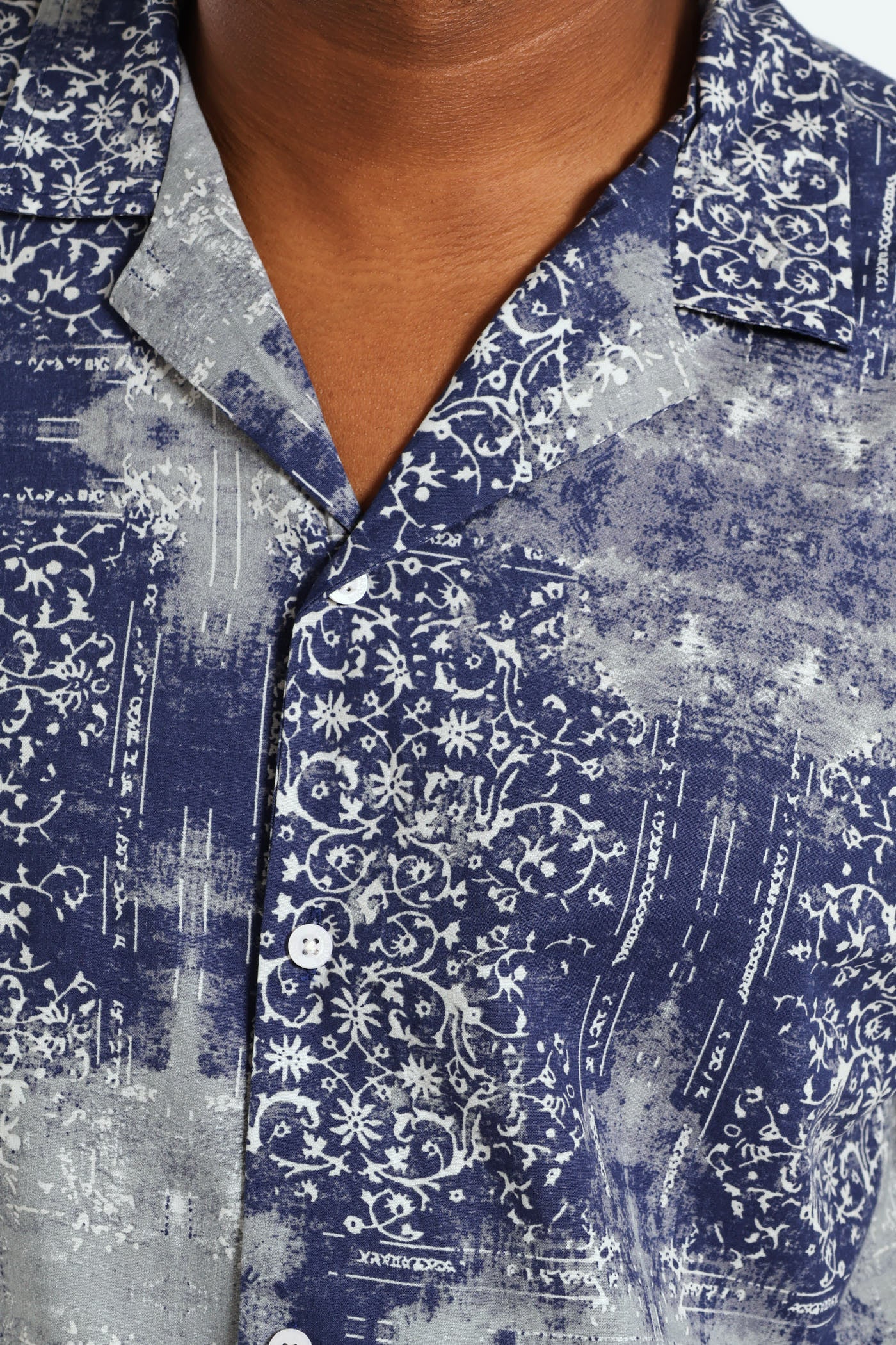 Revere Antique Print Shirt - Navy - Image 2