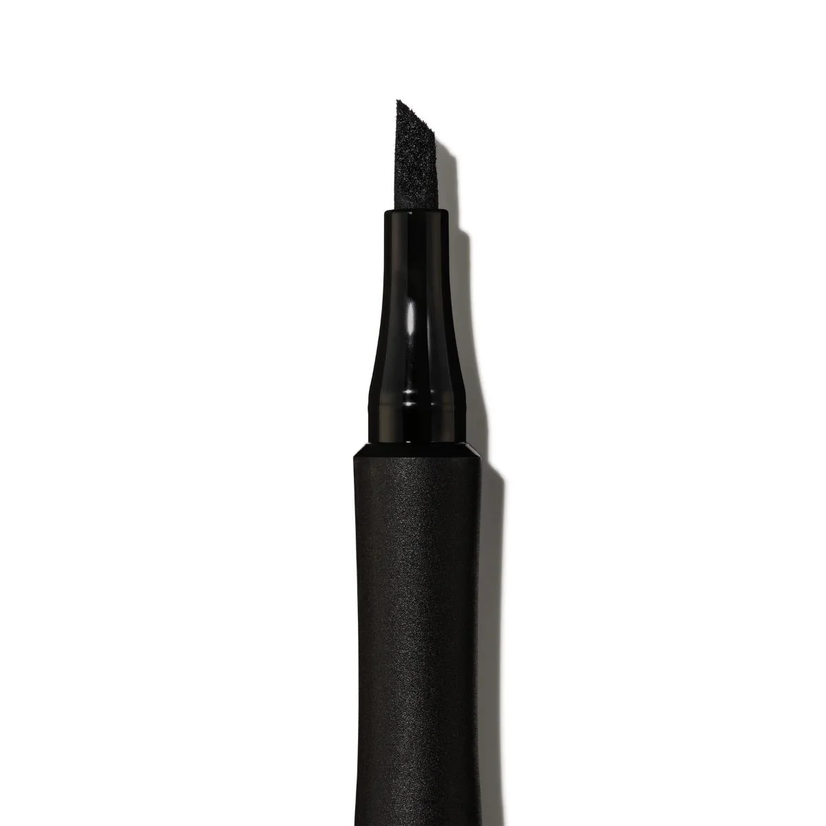 ColorStay Wing Line Liquid Eyeliner - Image 3