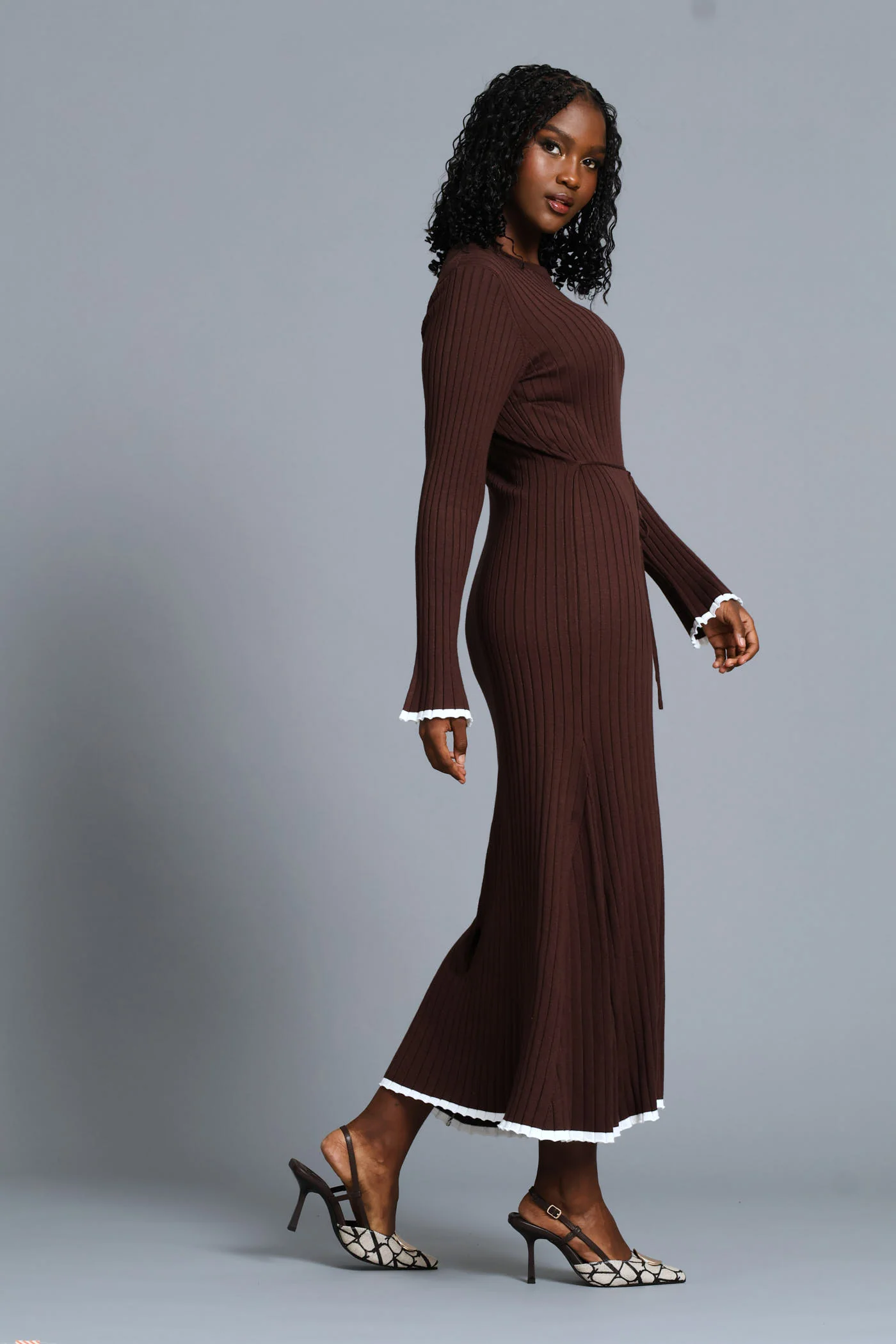 Ribbed Belted Flared Knitwear Maxi Dress - Chocolate - Image 5