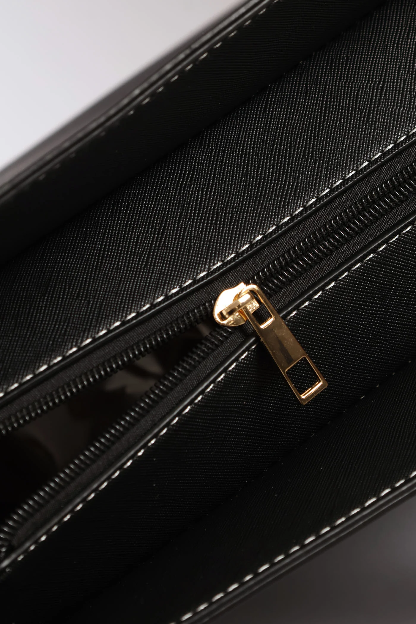 Ribbon & Keychain Square Tote - Black - Image 5