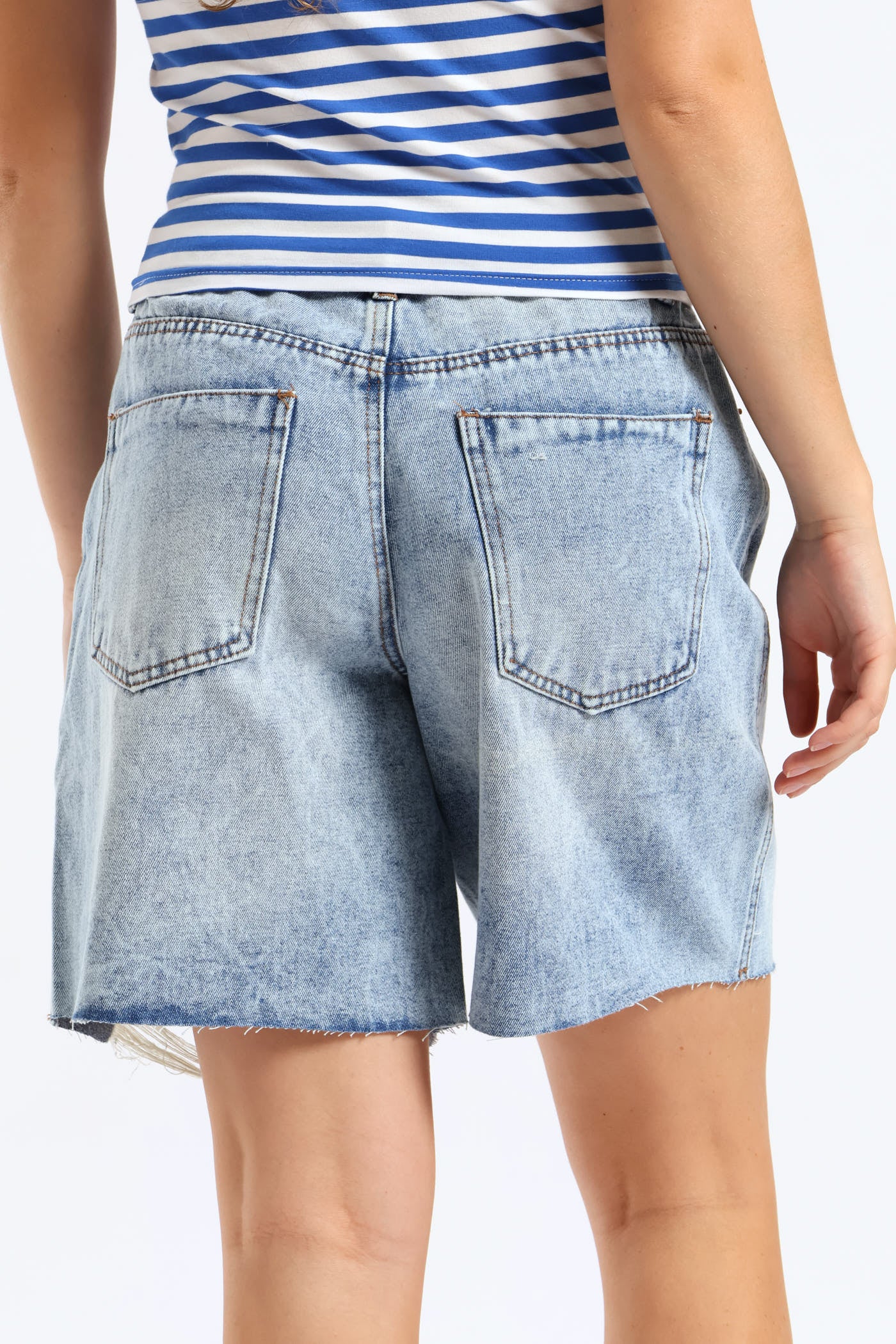 Ripped Hem Bermuda Short - Salty Mid Wash - Image 4