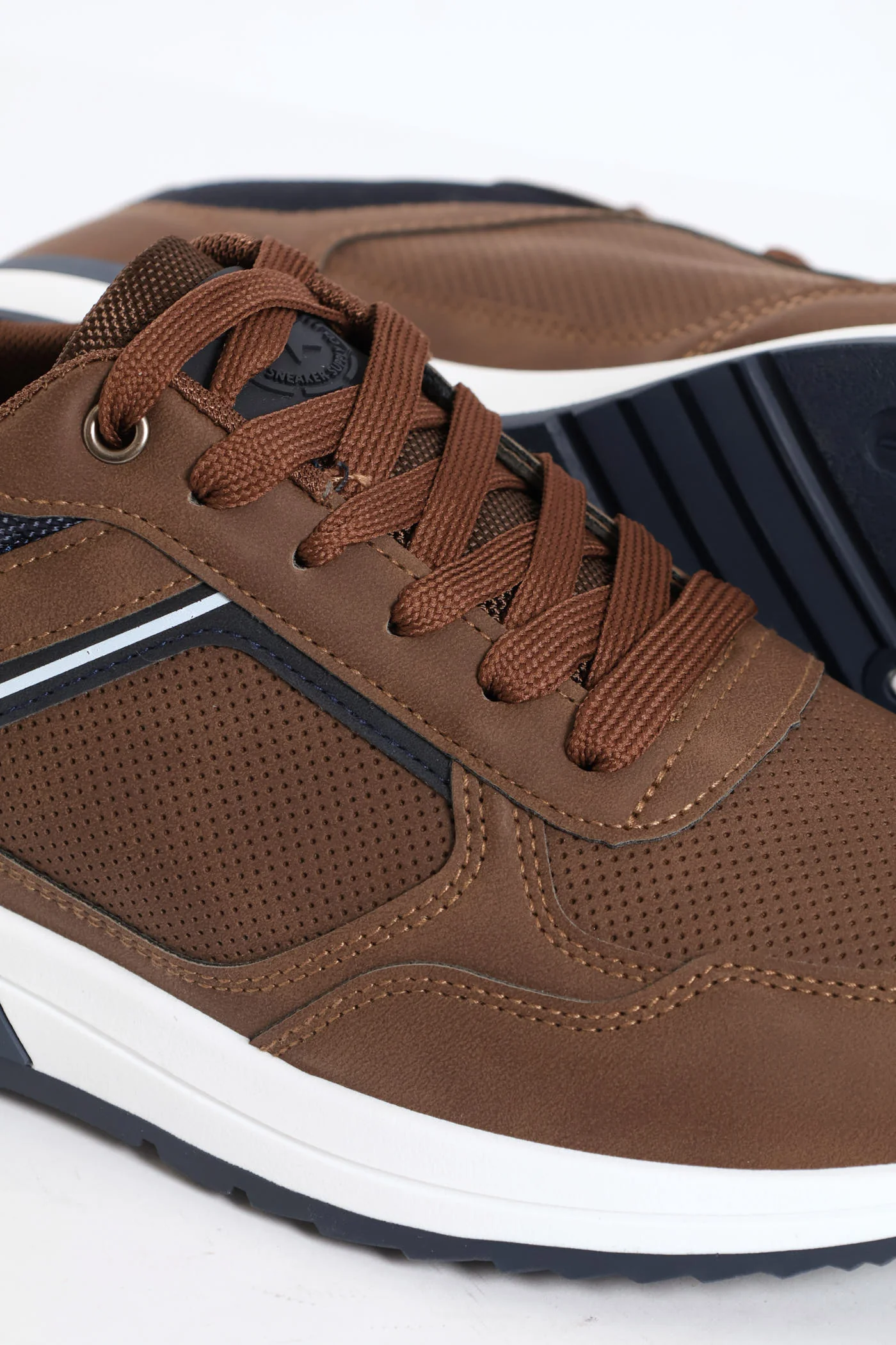 River Panelled Casual Sneaker - Brown - Image 6
