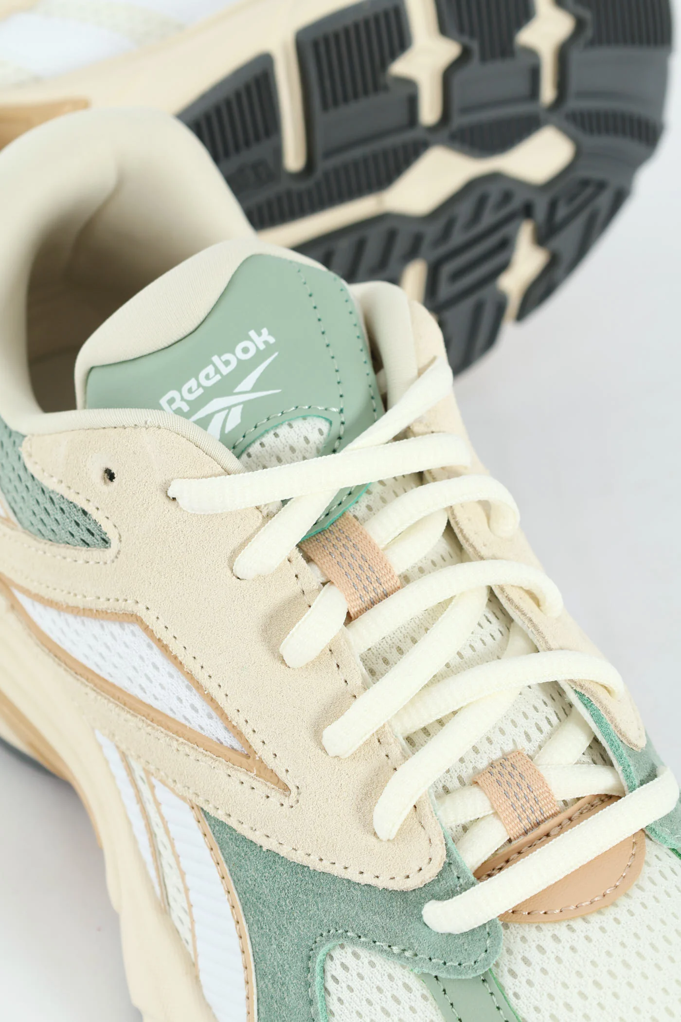 Road Prime Lace Up Runner - Cream - Image 2