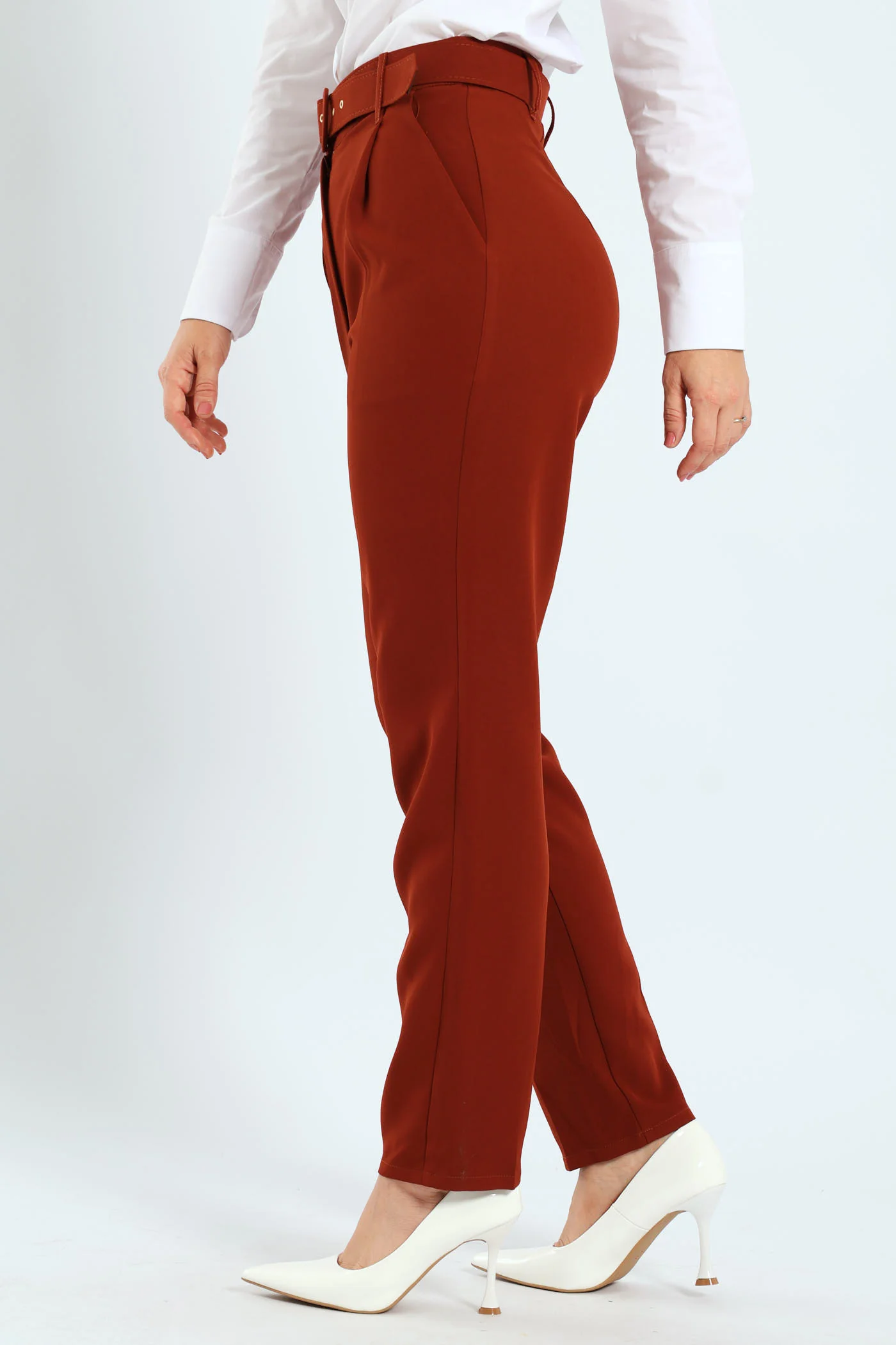 Round Buckle Tapared Pant - Brown - Image 4