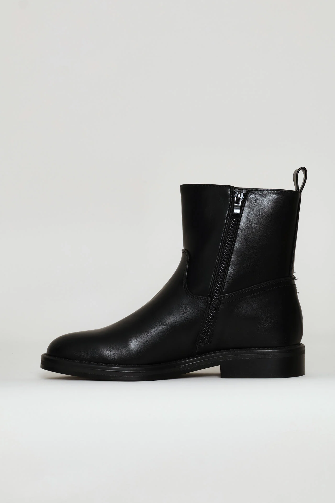 Round Toe Ankle Boot - Black - Image 2