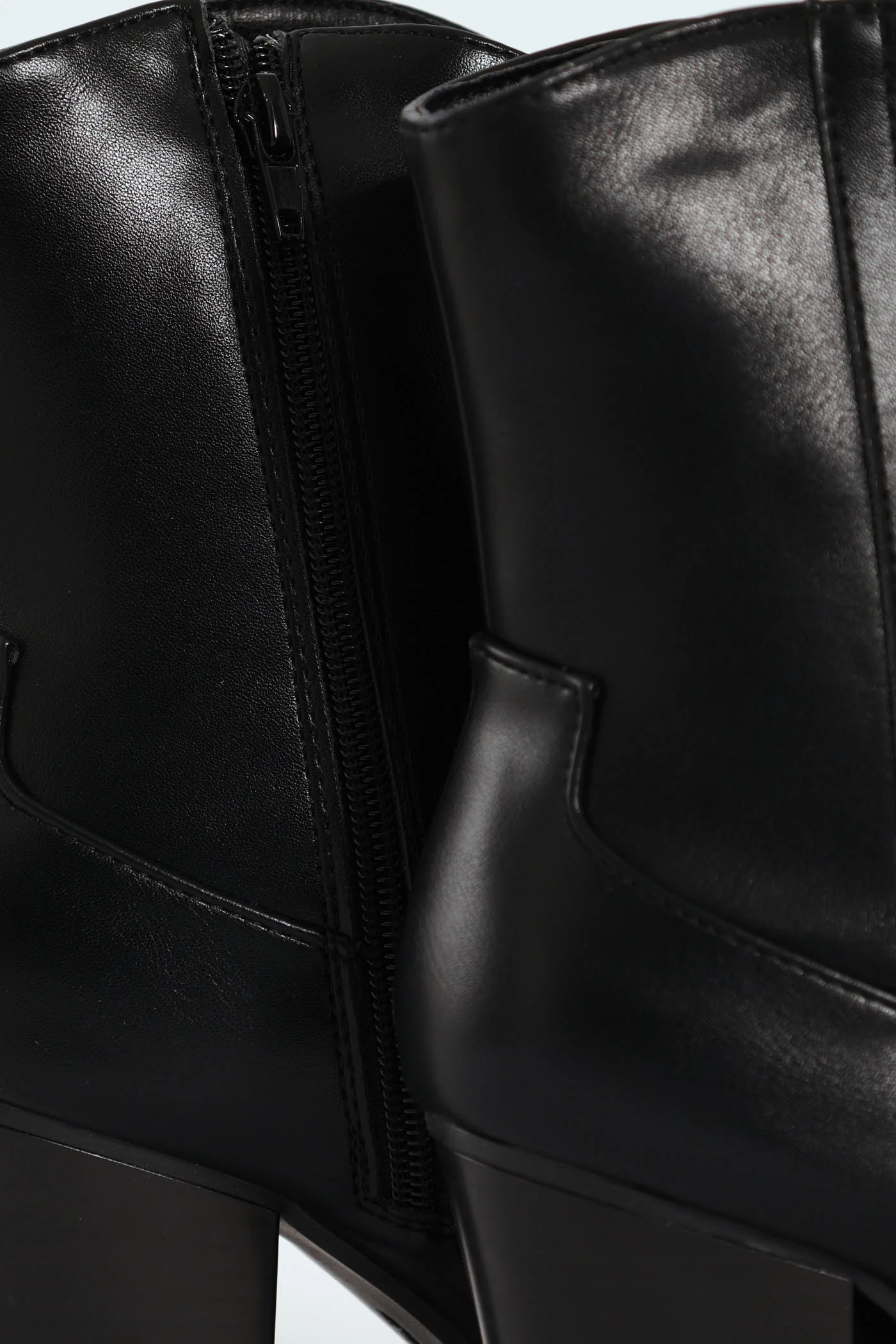 Round Toe Cowboy Ankle Boot - Black - Image 4