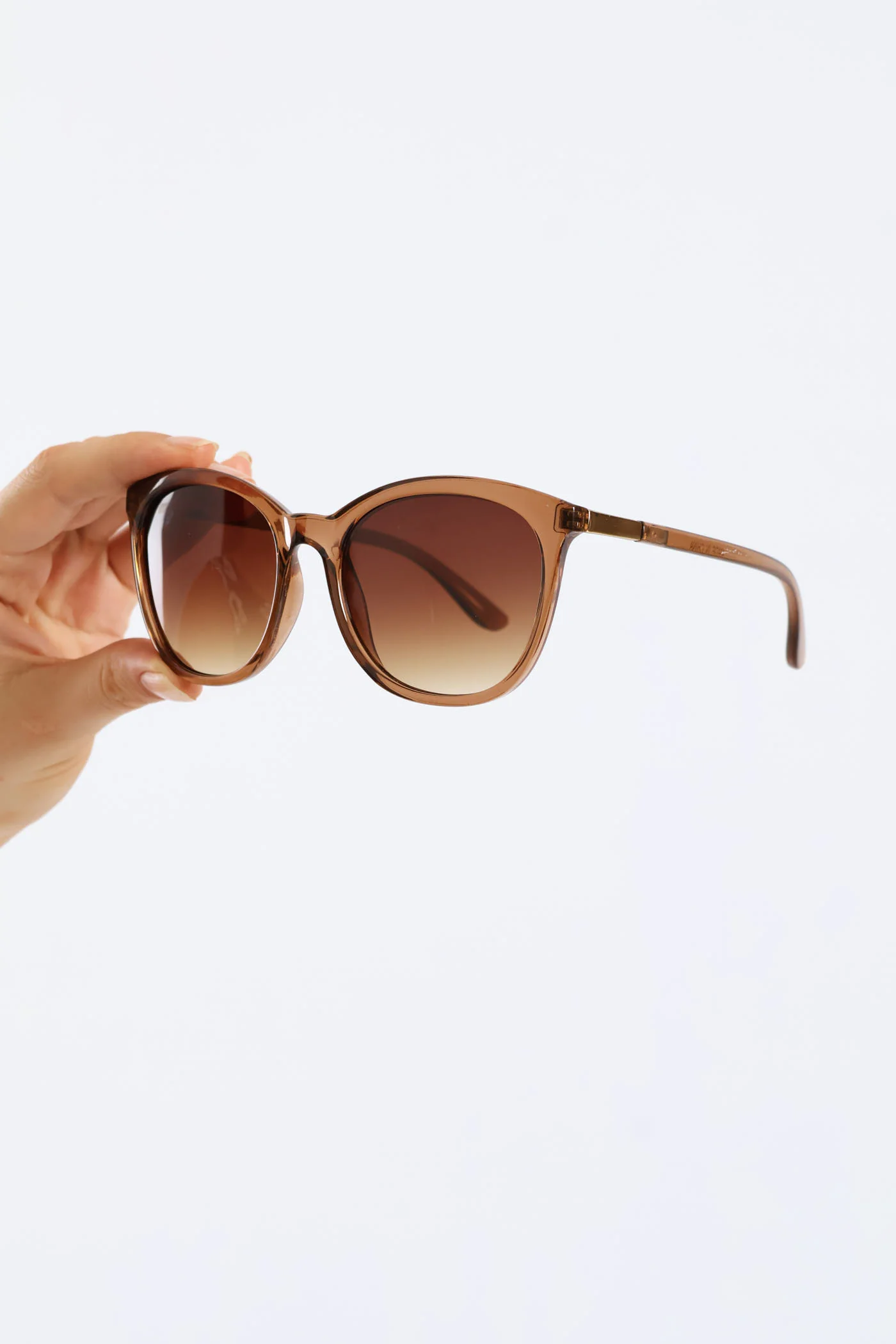 Rounded Gold Temple Catseye Sunglasses - Light Brown - Image 3