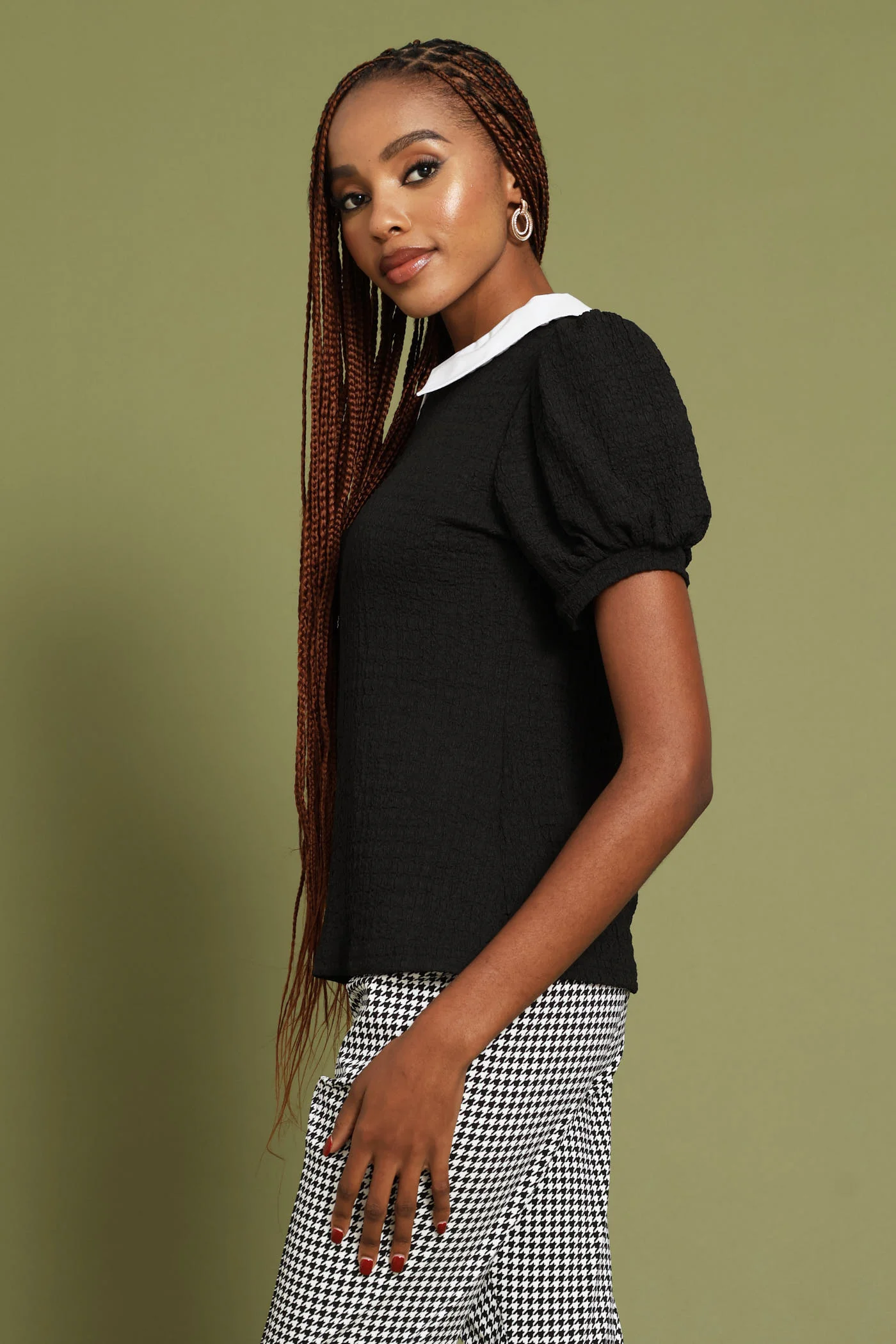 Ruched Sleeve Contrast Textured Blouse - Black - Image 4