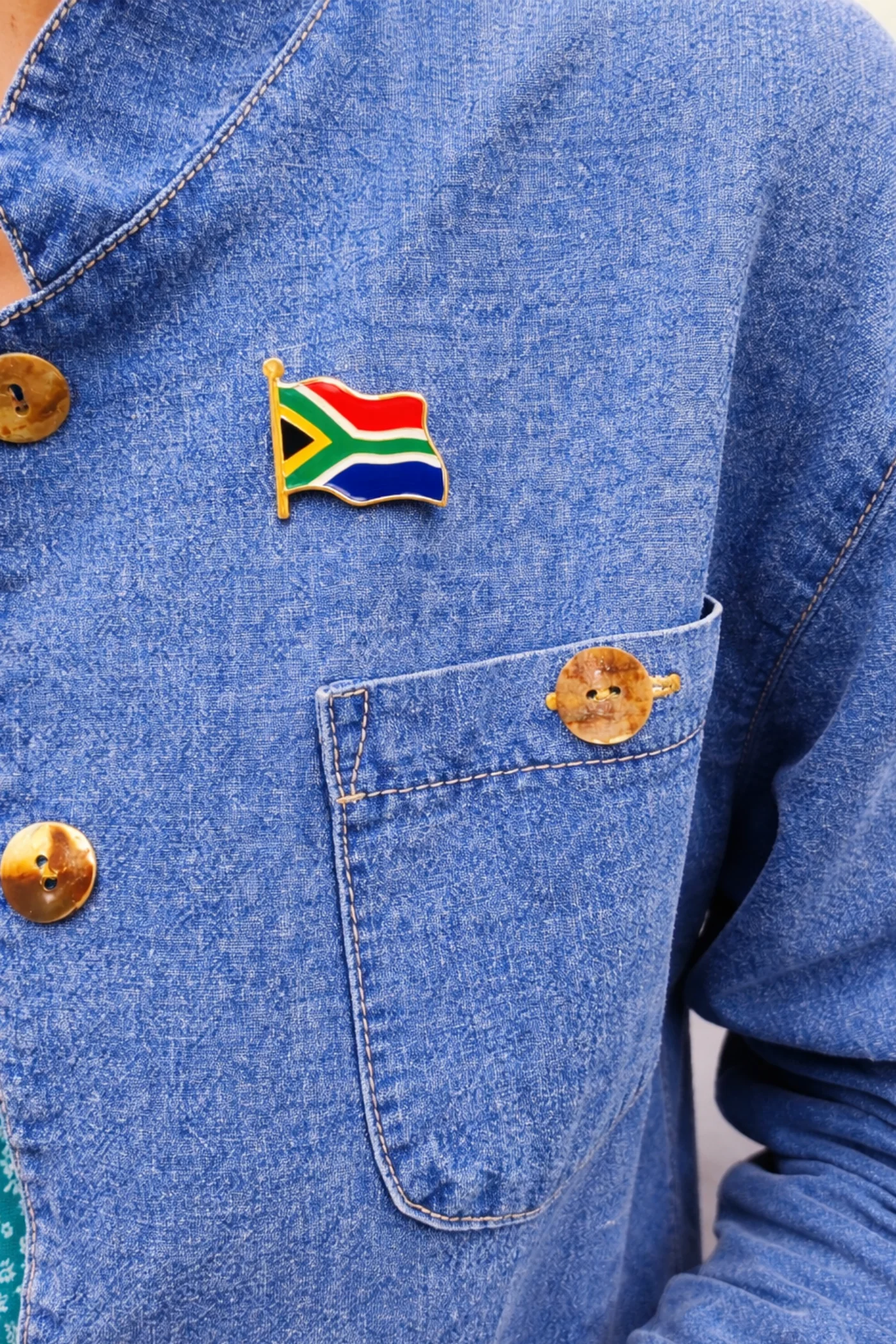 SA Supporter Lapel Pin - Multi - Image 2