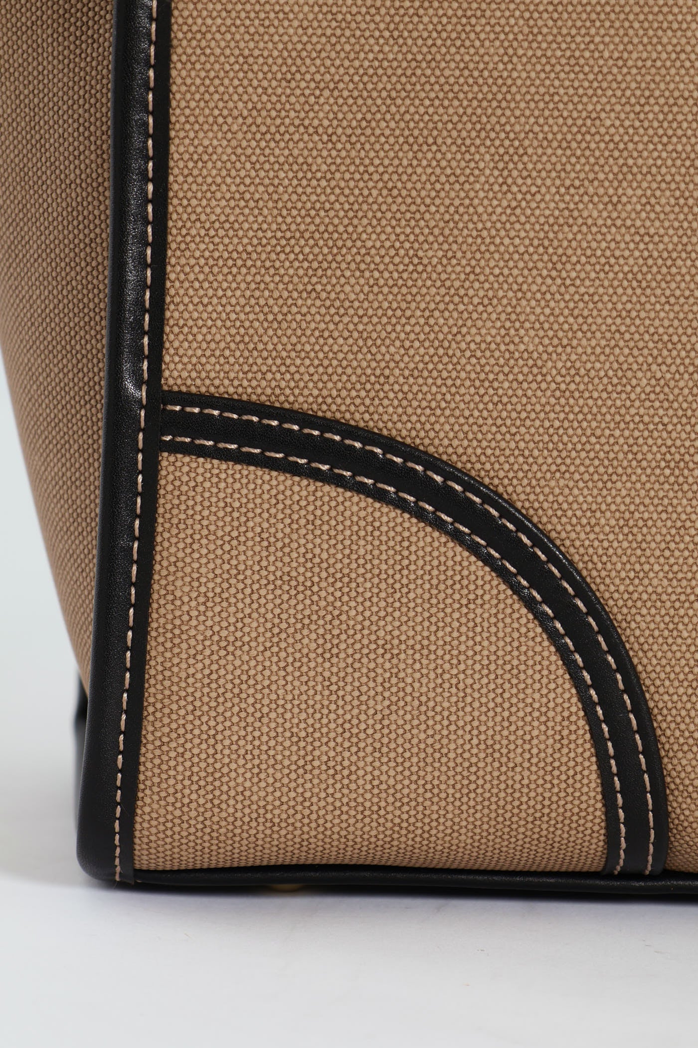 Sahara Tote Bag - Black - Image 5