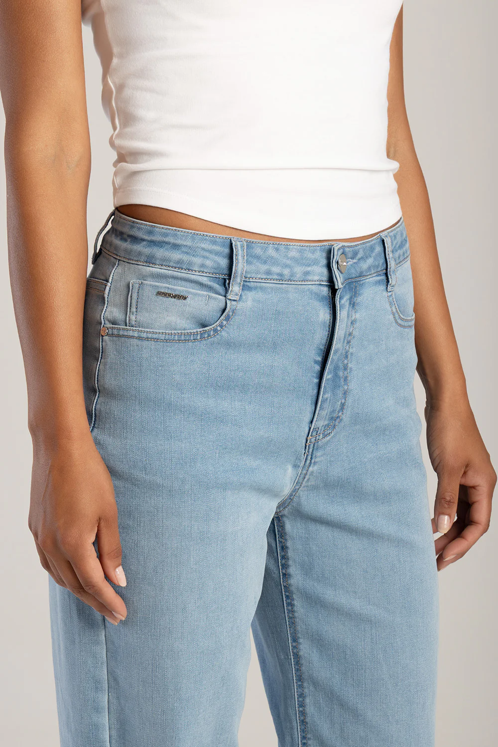Samanta High Waist Wide Leg Denim - Light Wash - Image 8