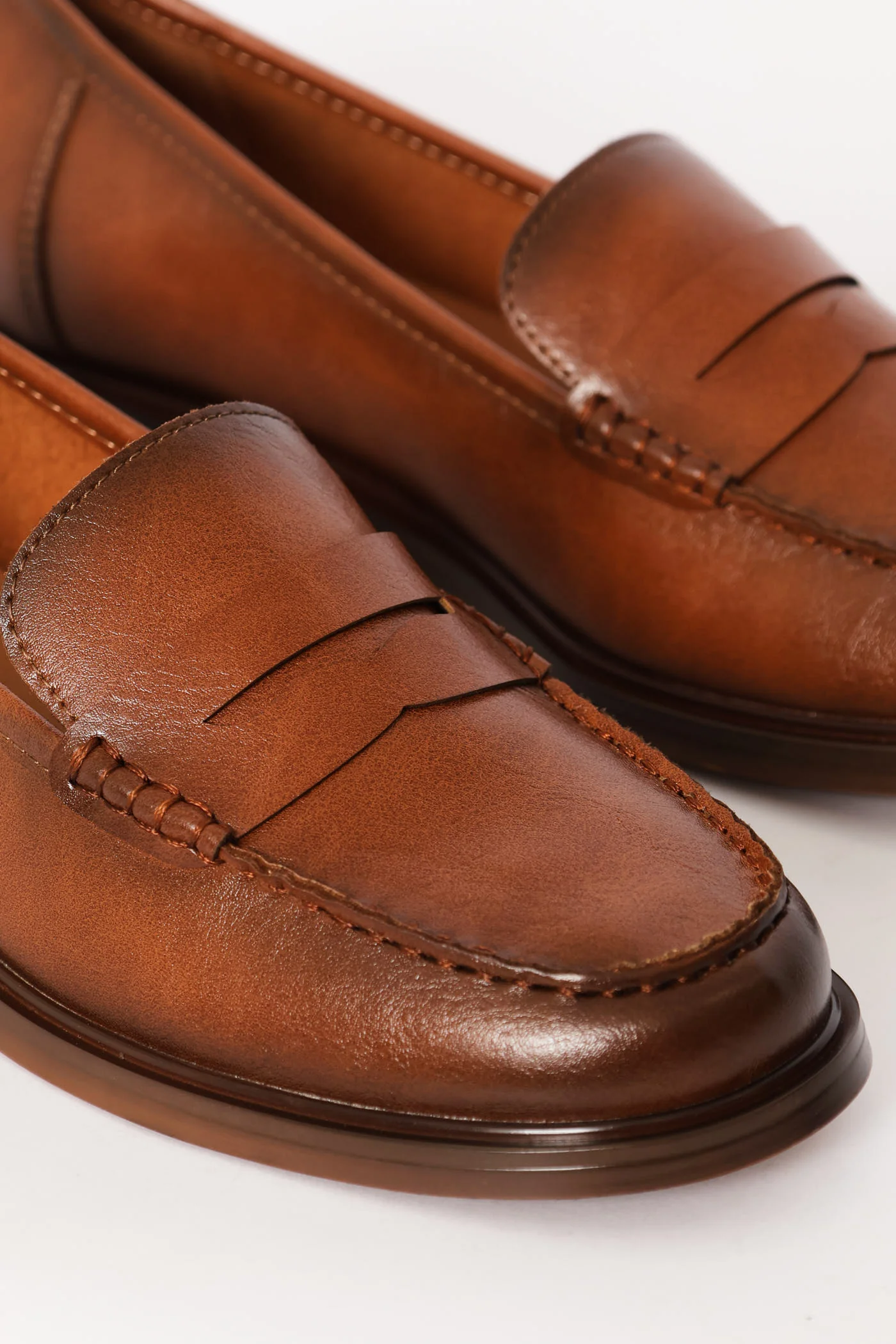 Sasko 1 Loafer - Tan - Image 5