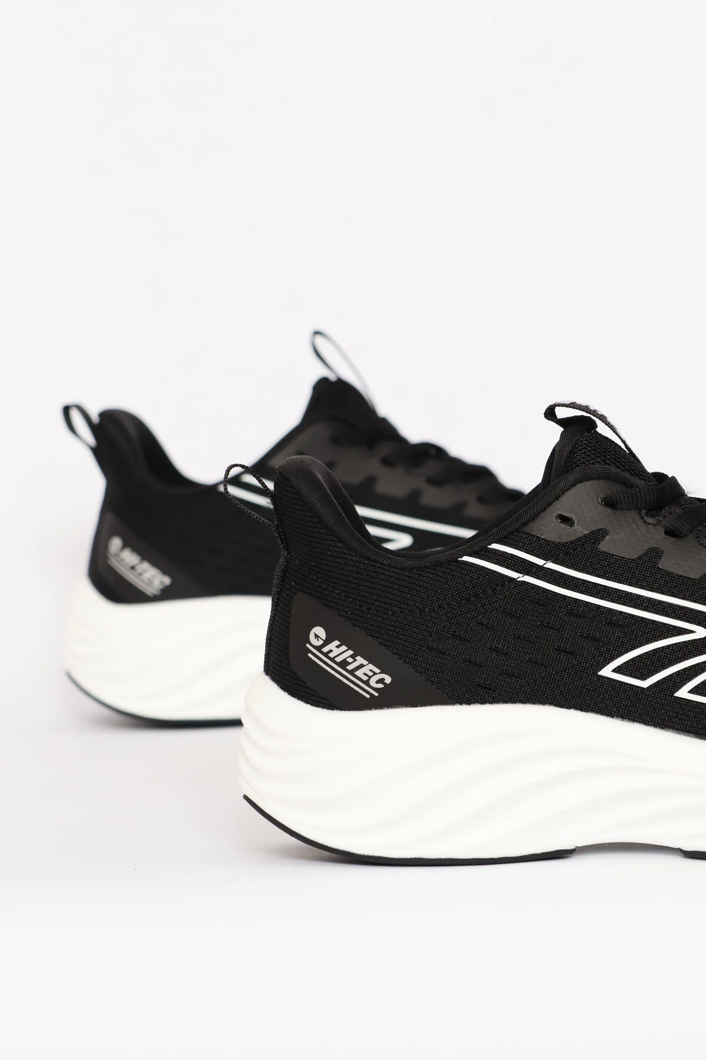 Satalite Mesh Trainer - Black/White - Image 4