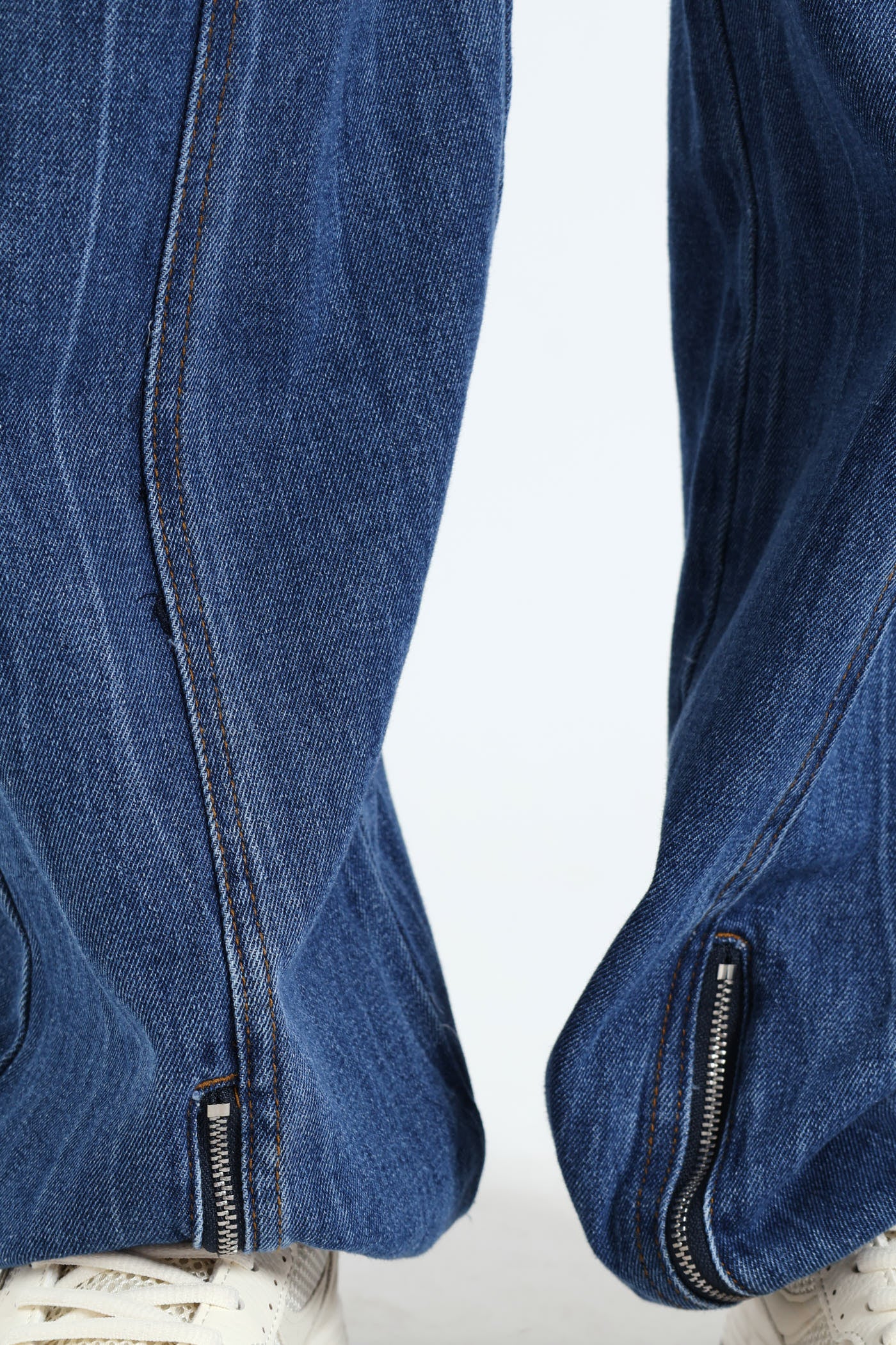 Seam Cargo Jogger Jean - Stonewash - Image 4