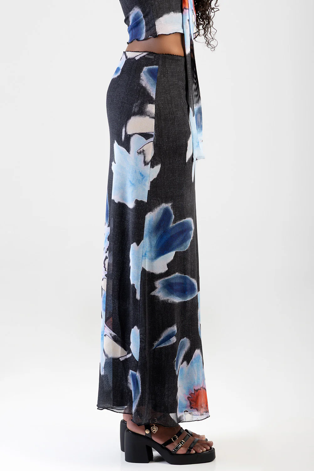 See The Sunrise Maxi Skirt - Black/Blue - Image 3