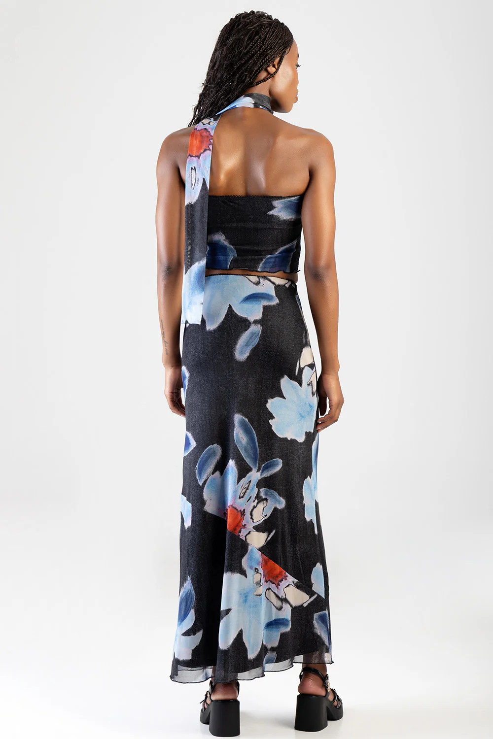 See The Sunrise Maxi Skirt - Black/Blue - Image 5