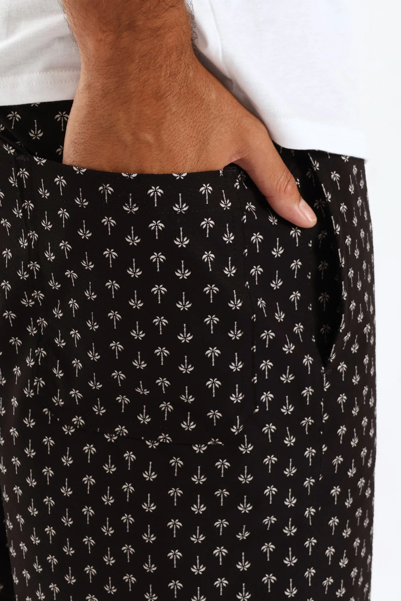 Seersucker Printed Beach Short - Black - Image 5