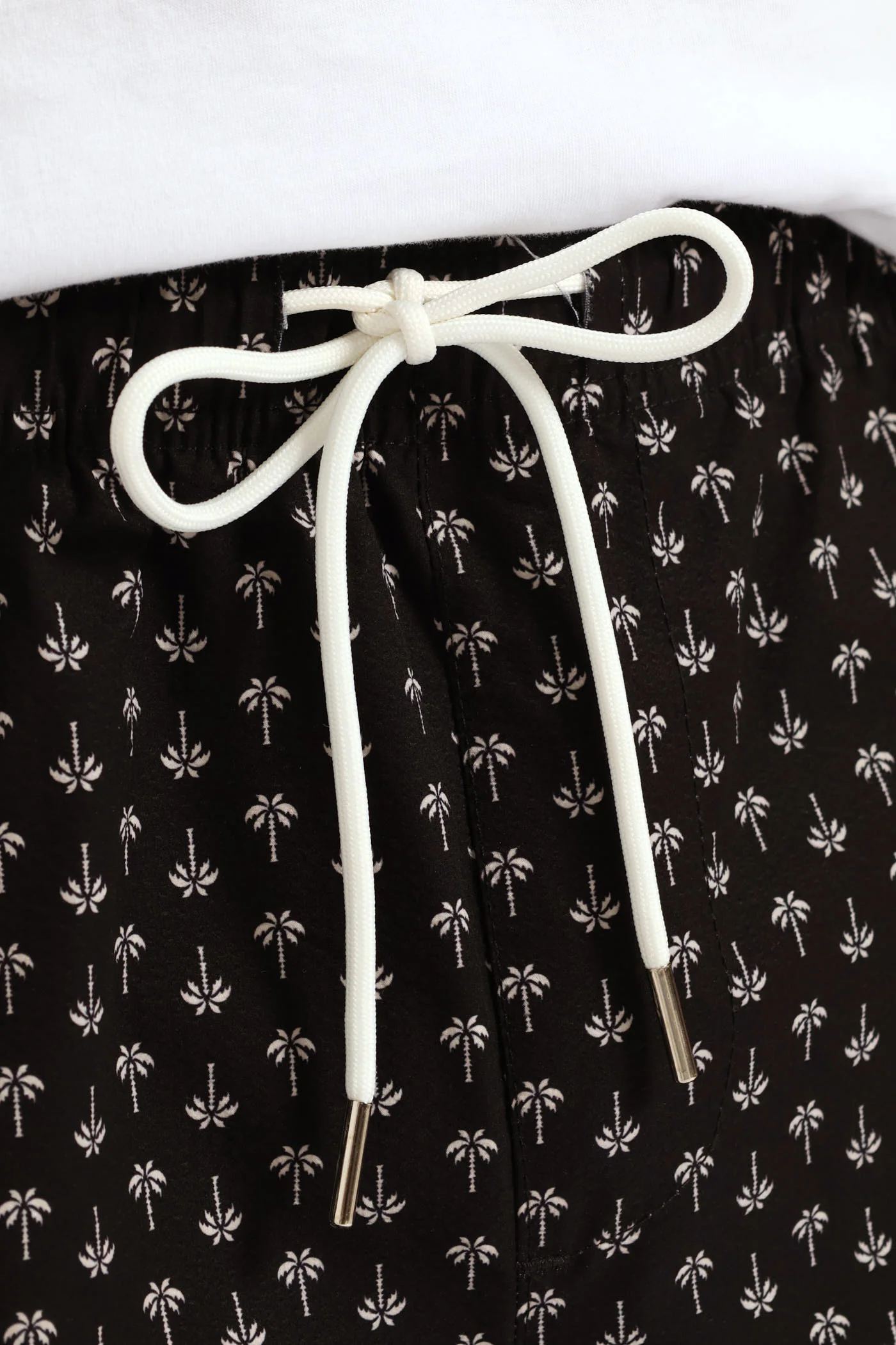Seersucker Printed Beach Short - Black - Image 6