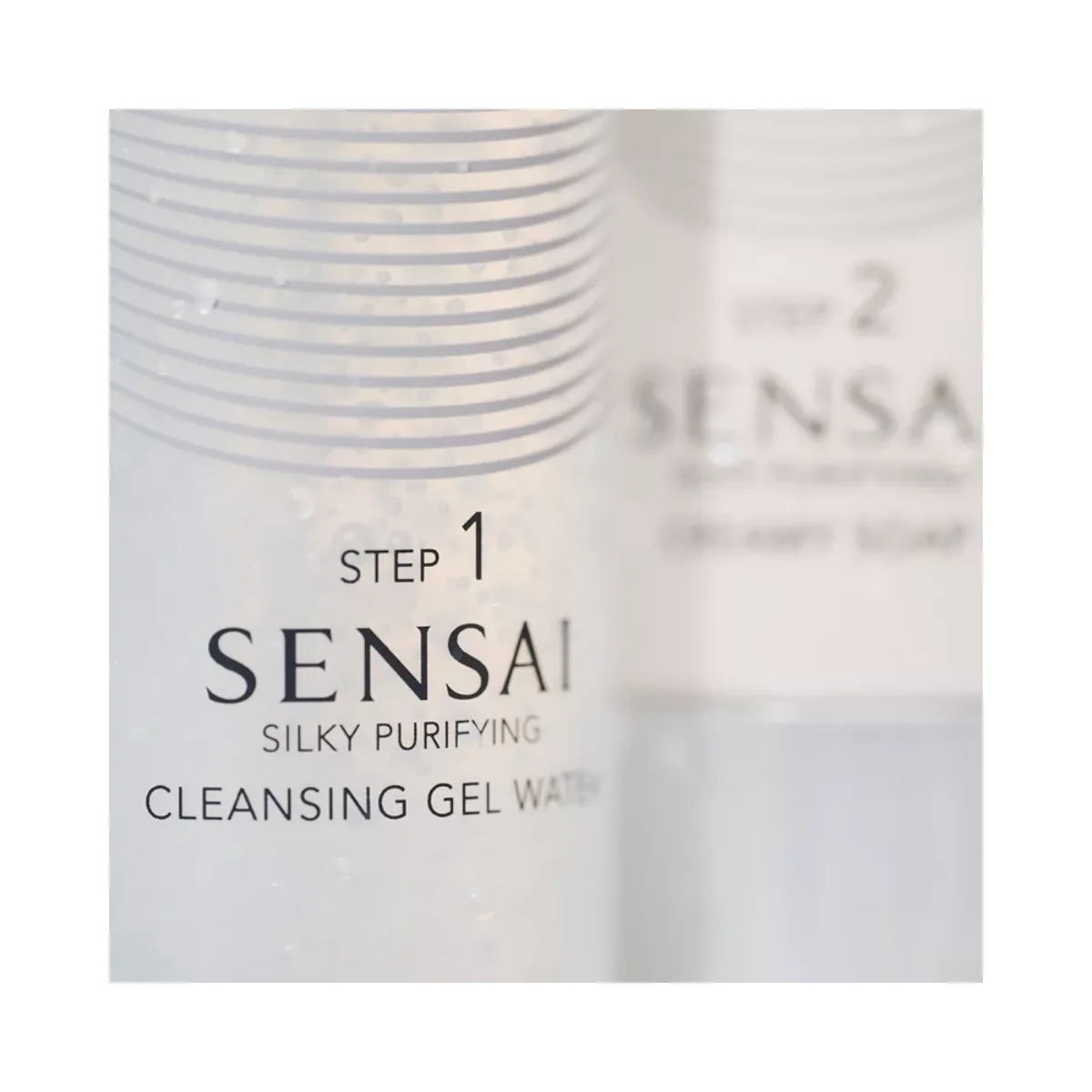 Silky Purifying Cleansing Gel Water - Image 4