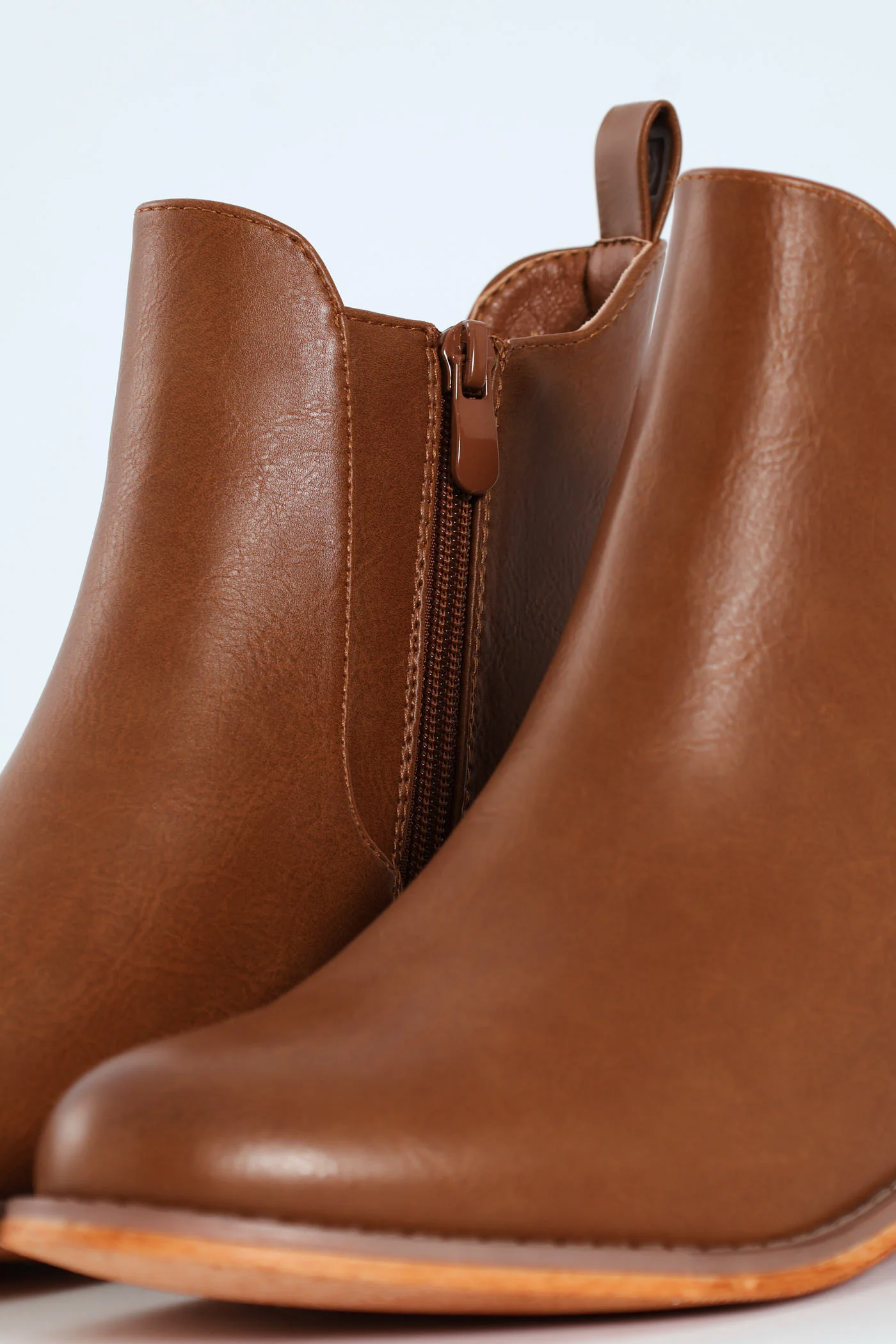 Sera Ankle Chelsea Boot With Wooden Outsole - Tan - Image 5