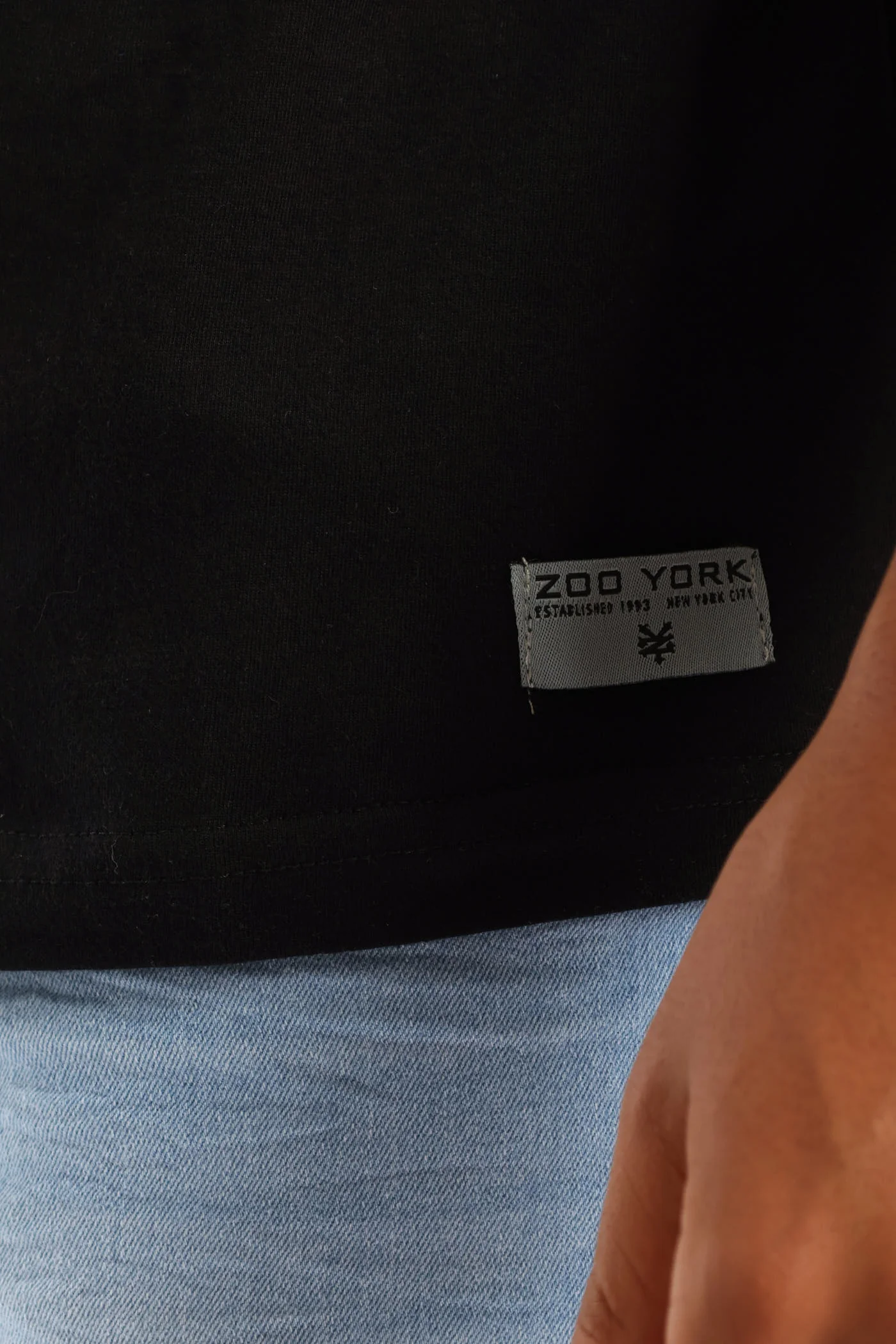 Shadow Spray Back Print Tee - Black - Image 5
