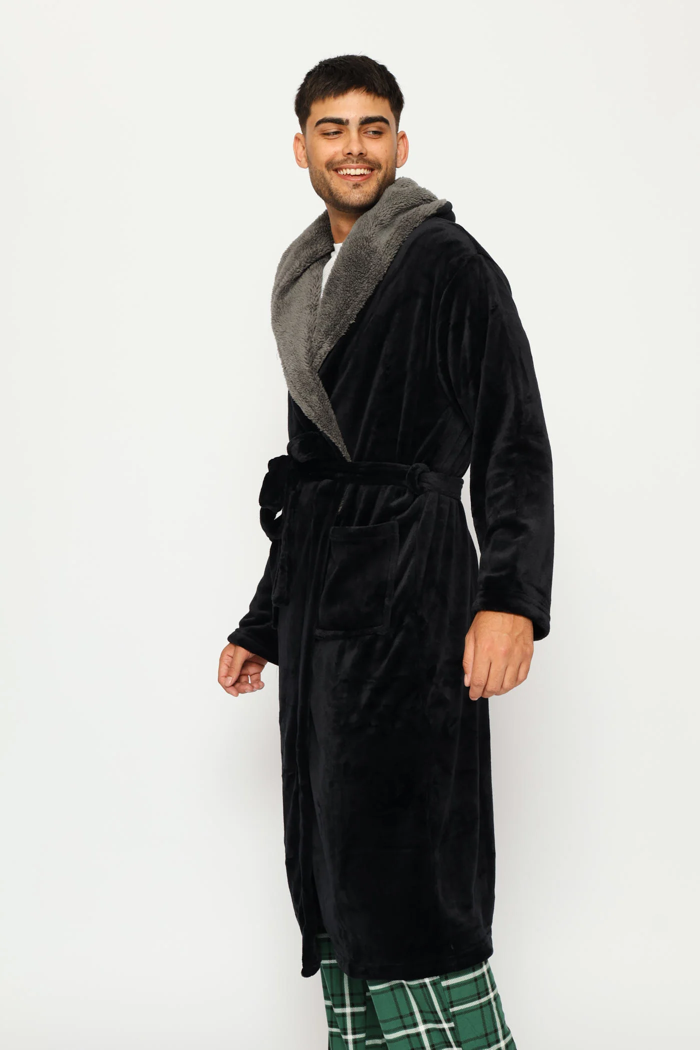 Sherpa & Coral Fleece Hooded Gown - Black - Image 4