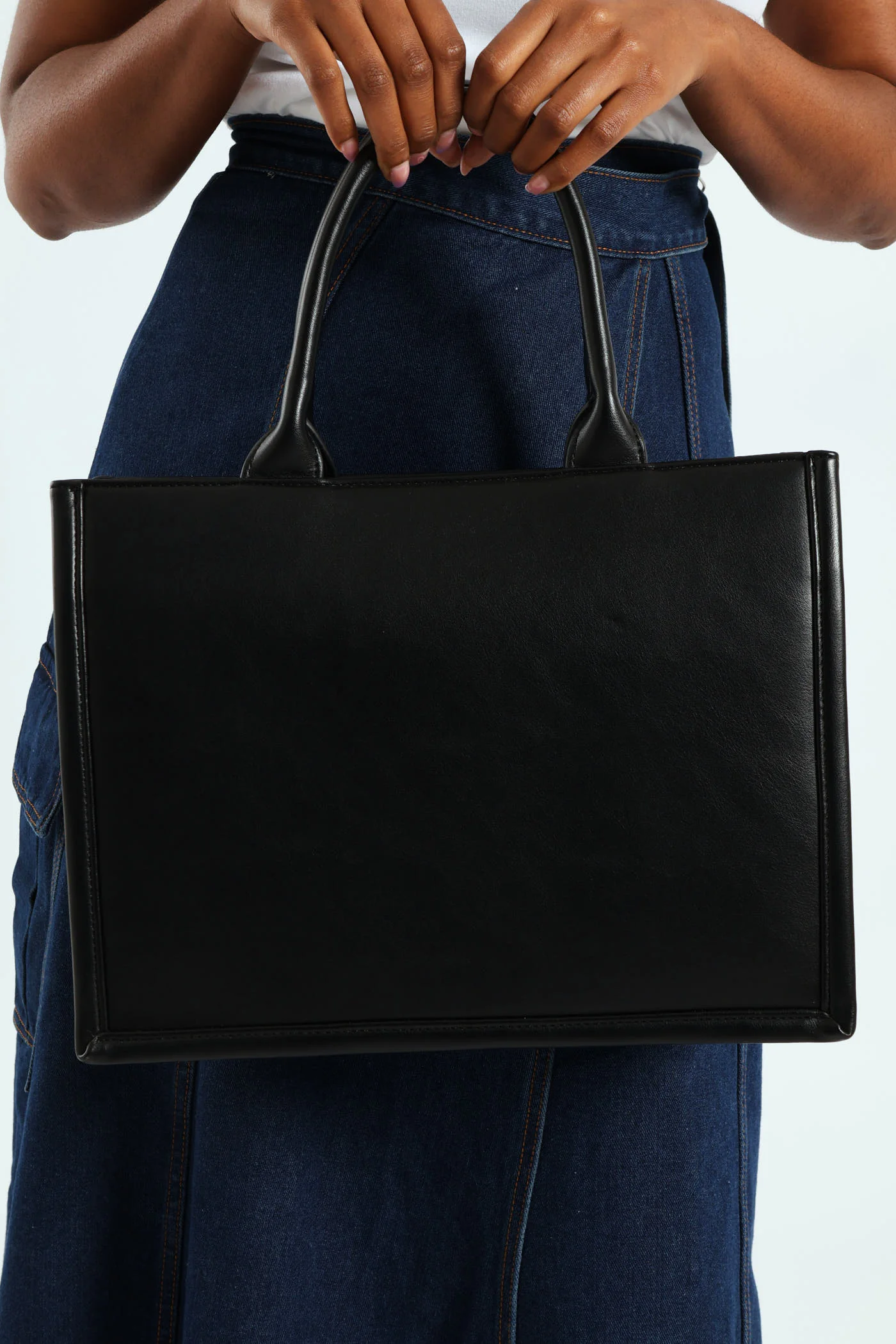 Shopper With Bold Logo Print And Second Strap - Black - Image 5