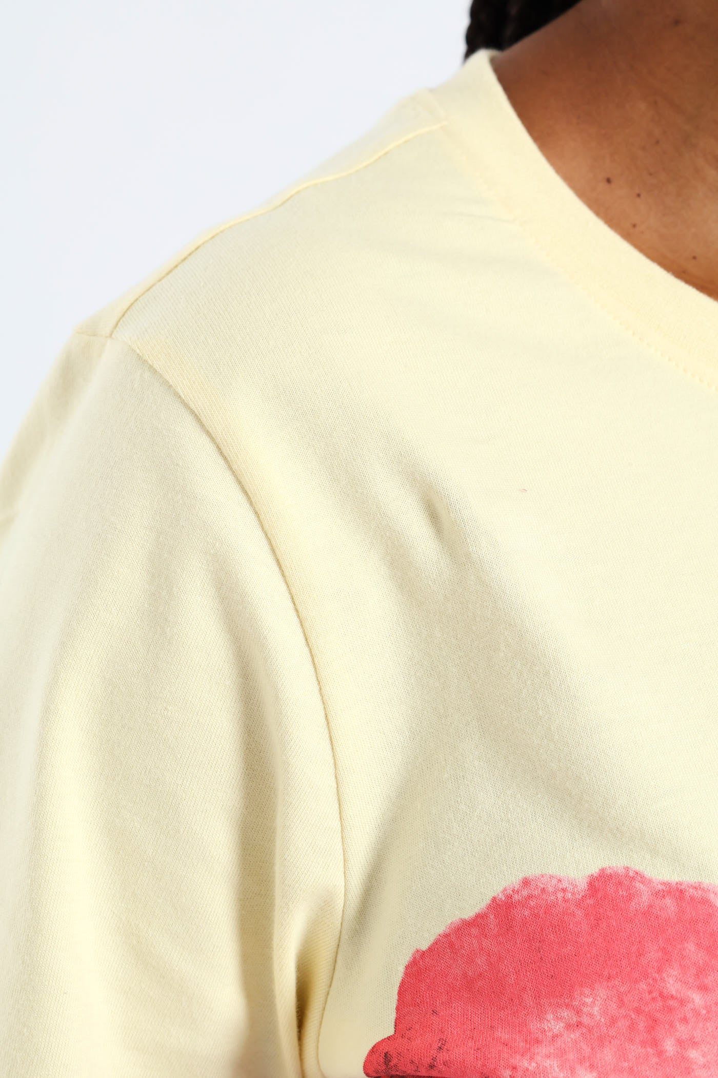 Short Sleeve Boxy Floral Placement Printed Tee  - Pastel Yellow - Image 4
