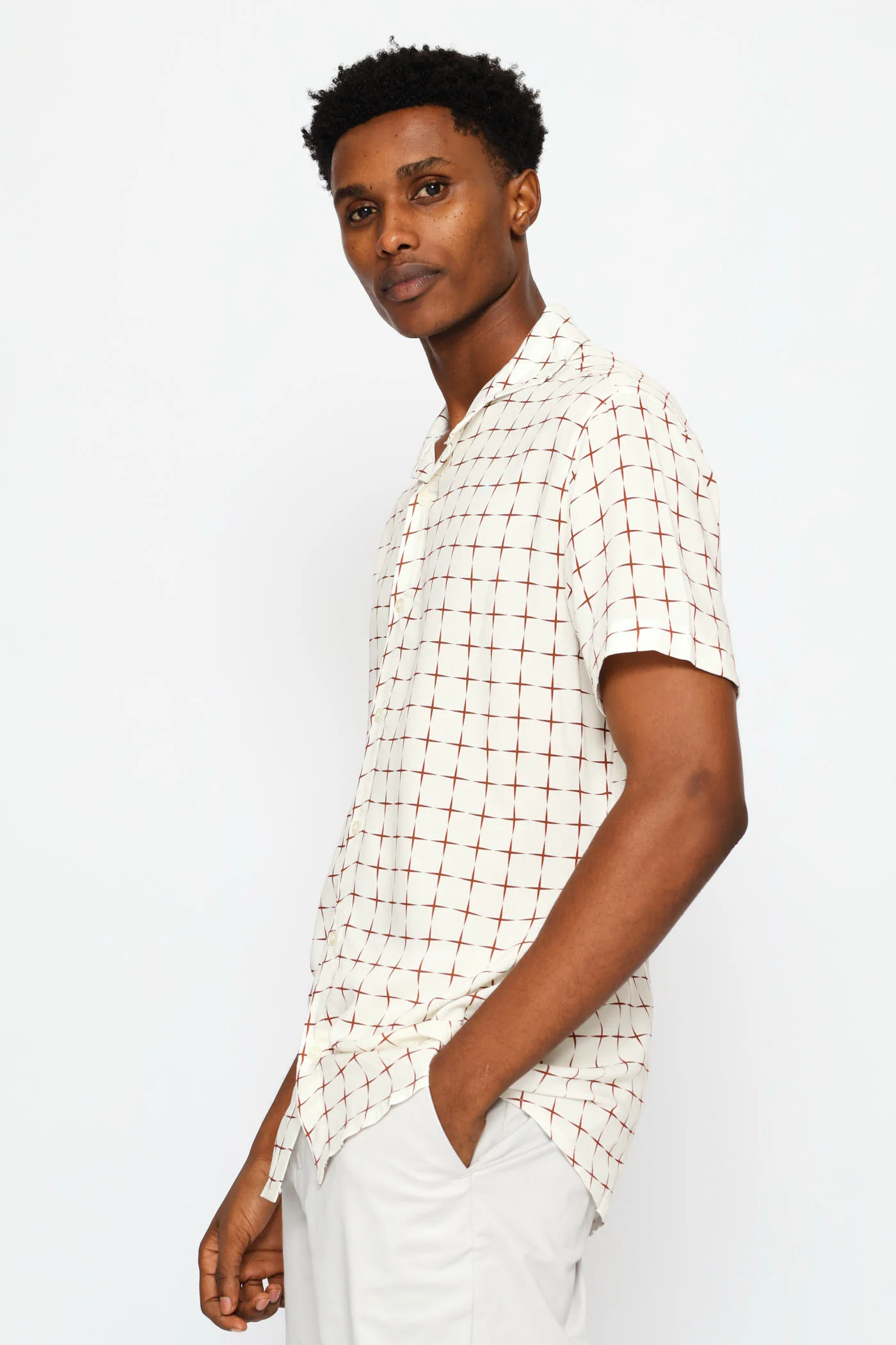 Short Sleeve Geometric Cross Viscose Shirt - Stone/Red - Image 4