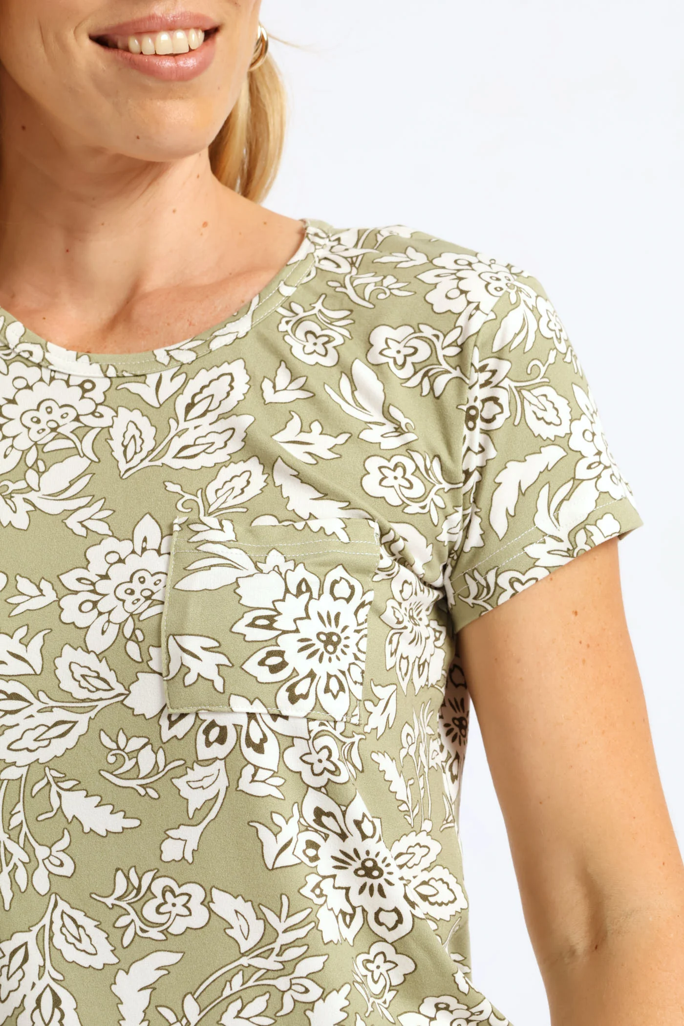 Short Sleeve Print Pocket Tee - Fatigue/Cream - Image 2