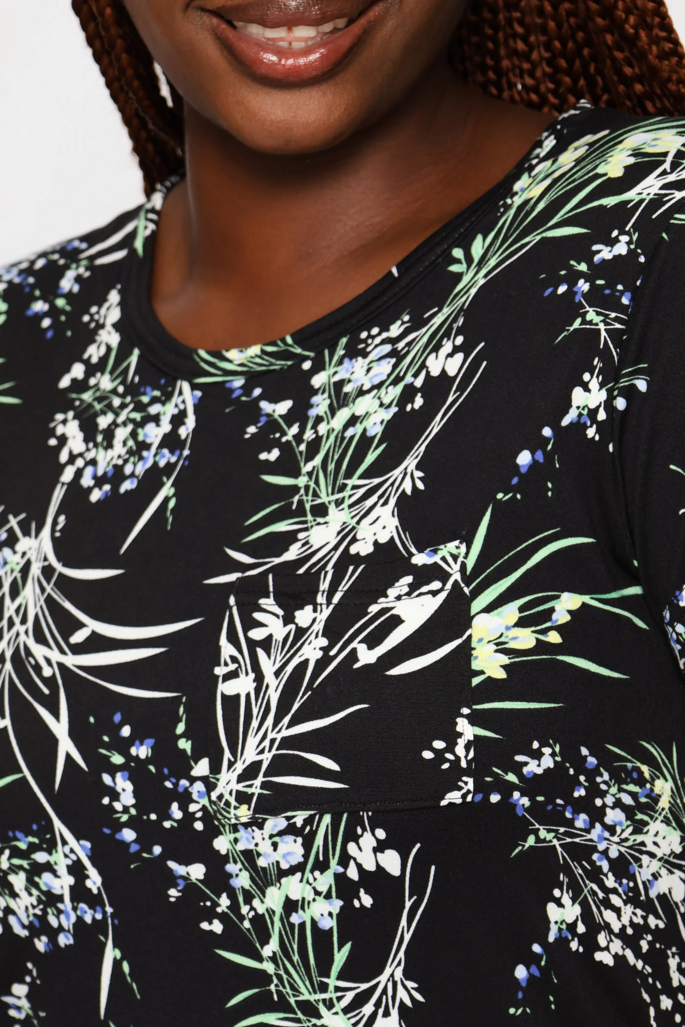 Short Sleeve Printed Pocket Tee - Black - Image 2