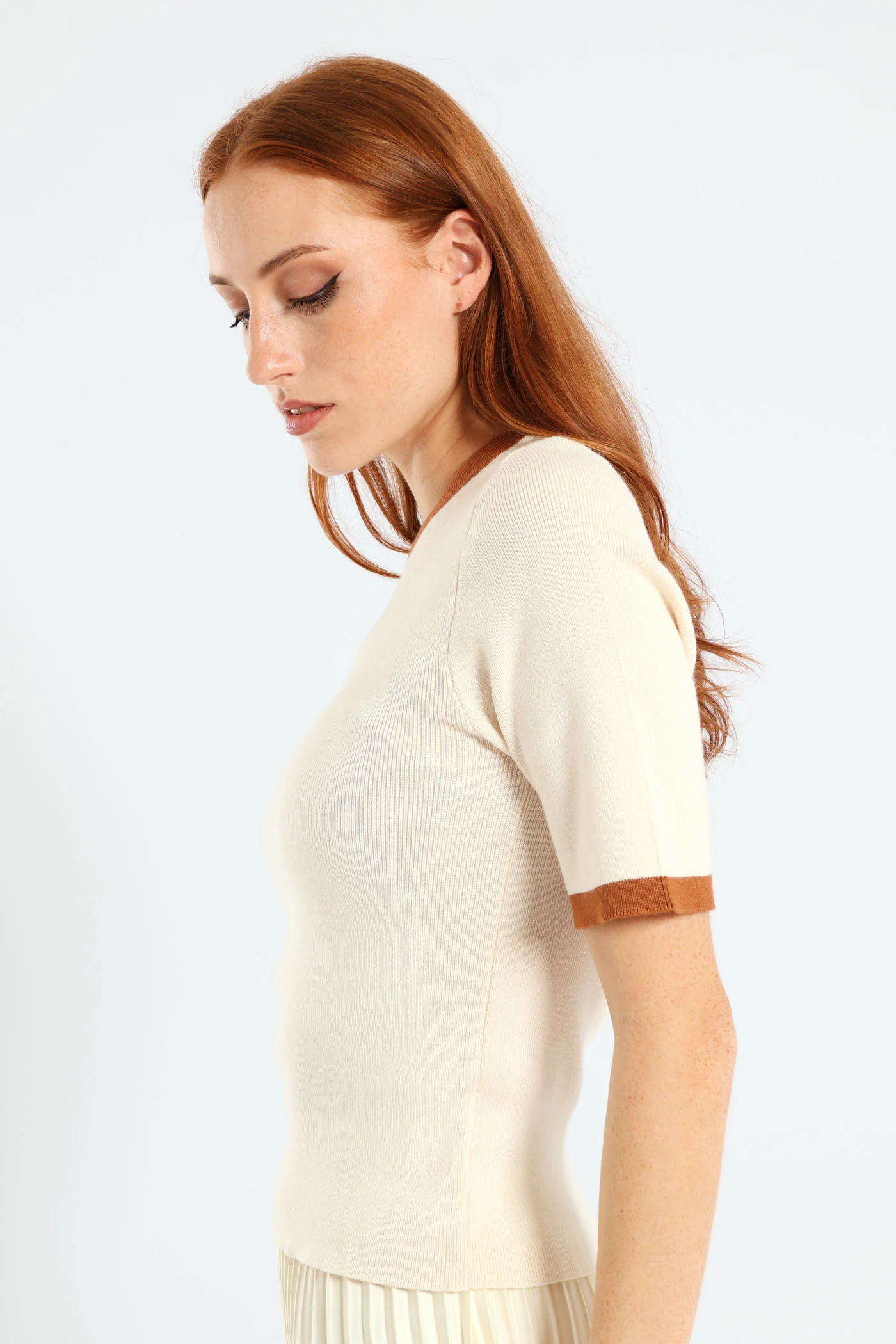 Short Sleeve Tipped Pullover - Brown - Image 3