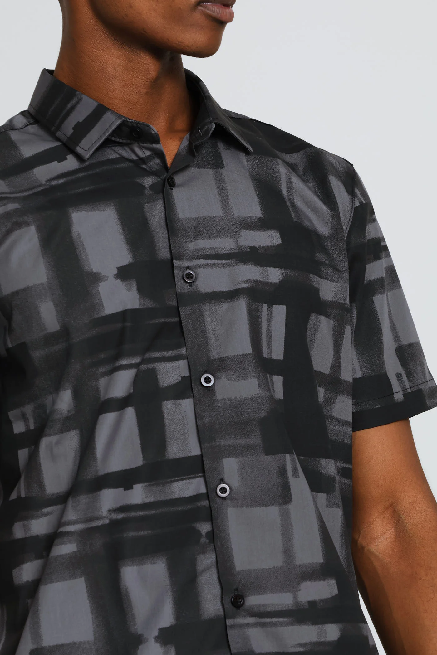 Short Sleeve Tonal Paint Stroke Textured Shirt - Black - Image 2