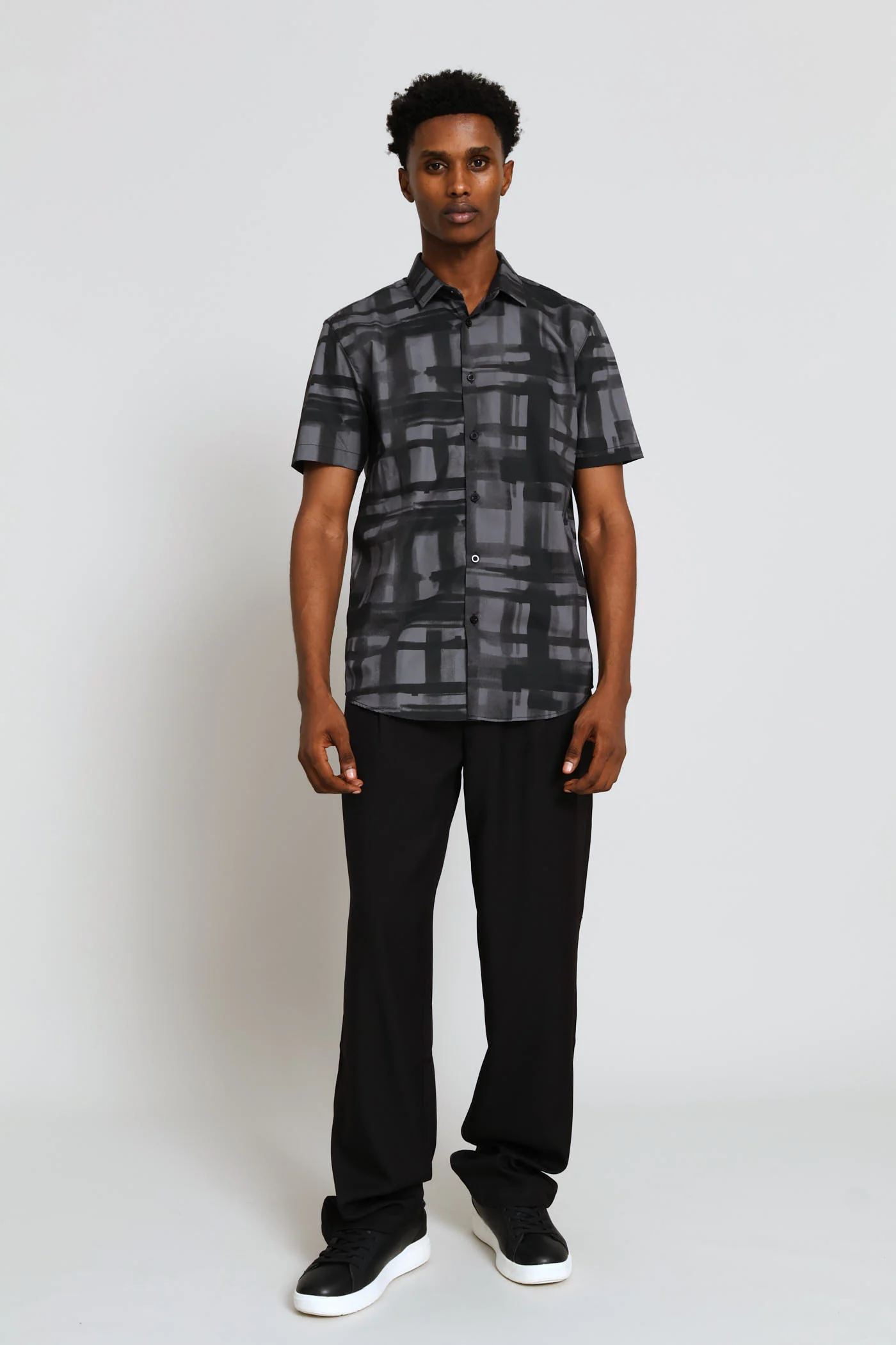 Short Sleeve Tonal Paint Stroke Textured Shirt - Black - Image 5