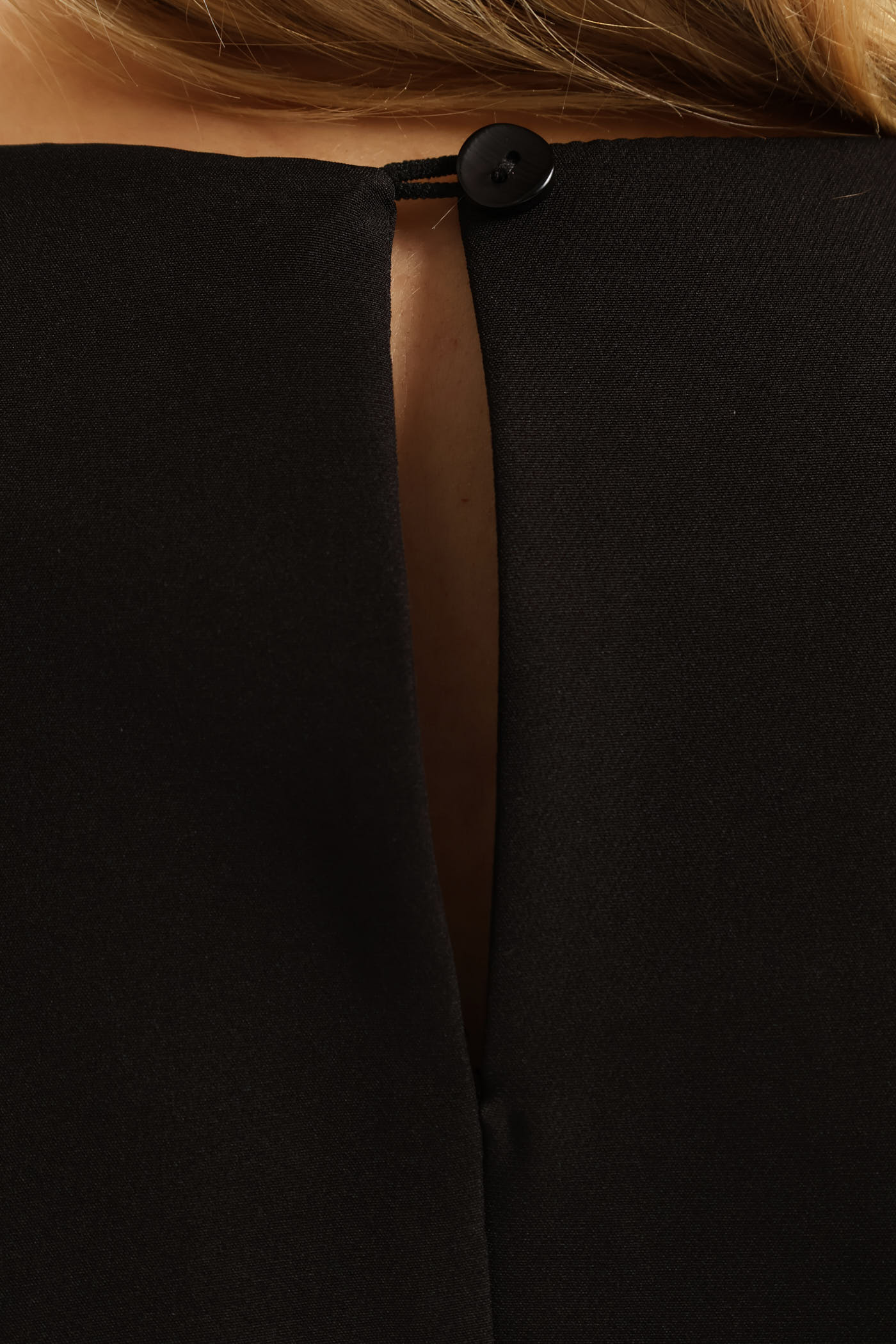 Side Button Top - Black - Image 4