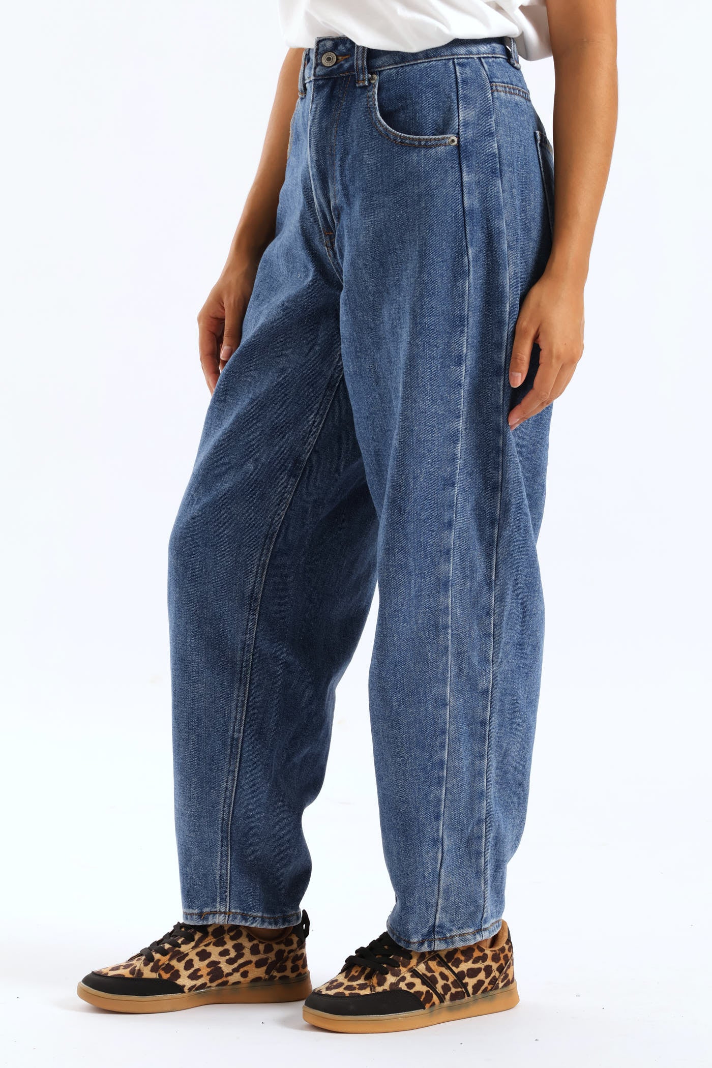 Side Panel Barrel Denim - Mid Blue - Image 10