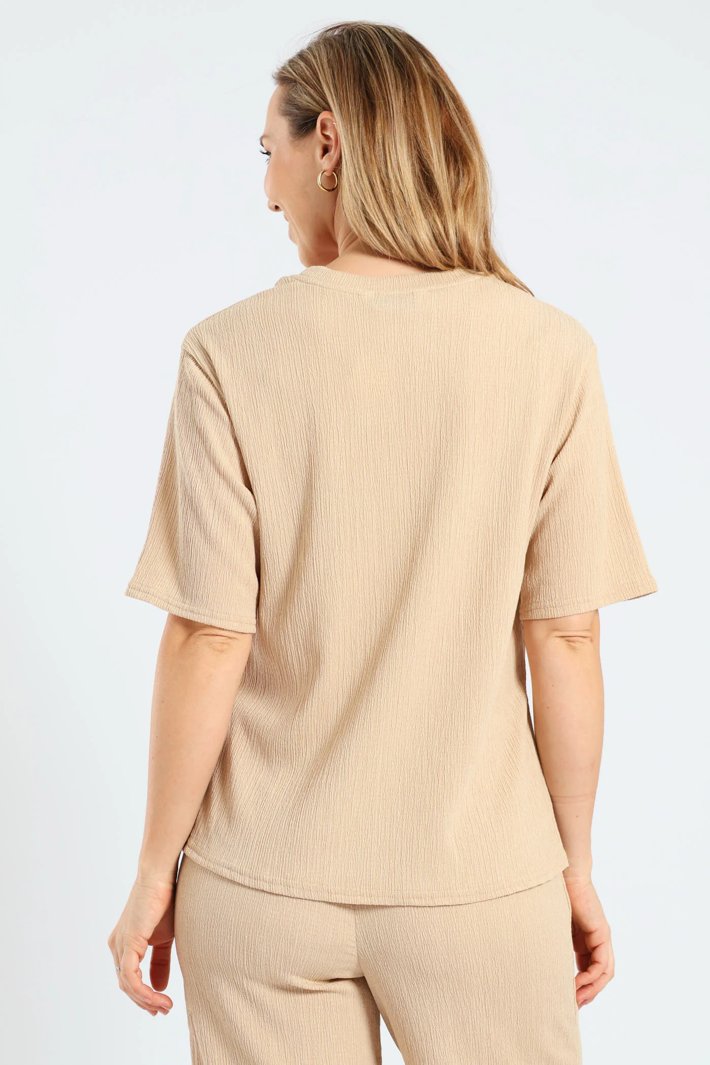 Side Slit Relaxed Oversized Crinkle Tee - Stone - Image 4