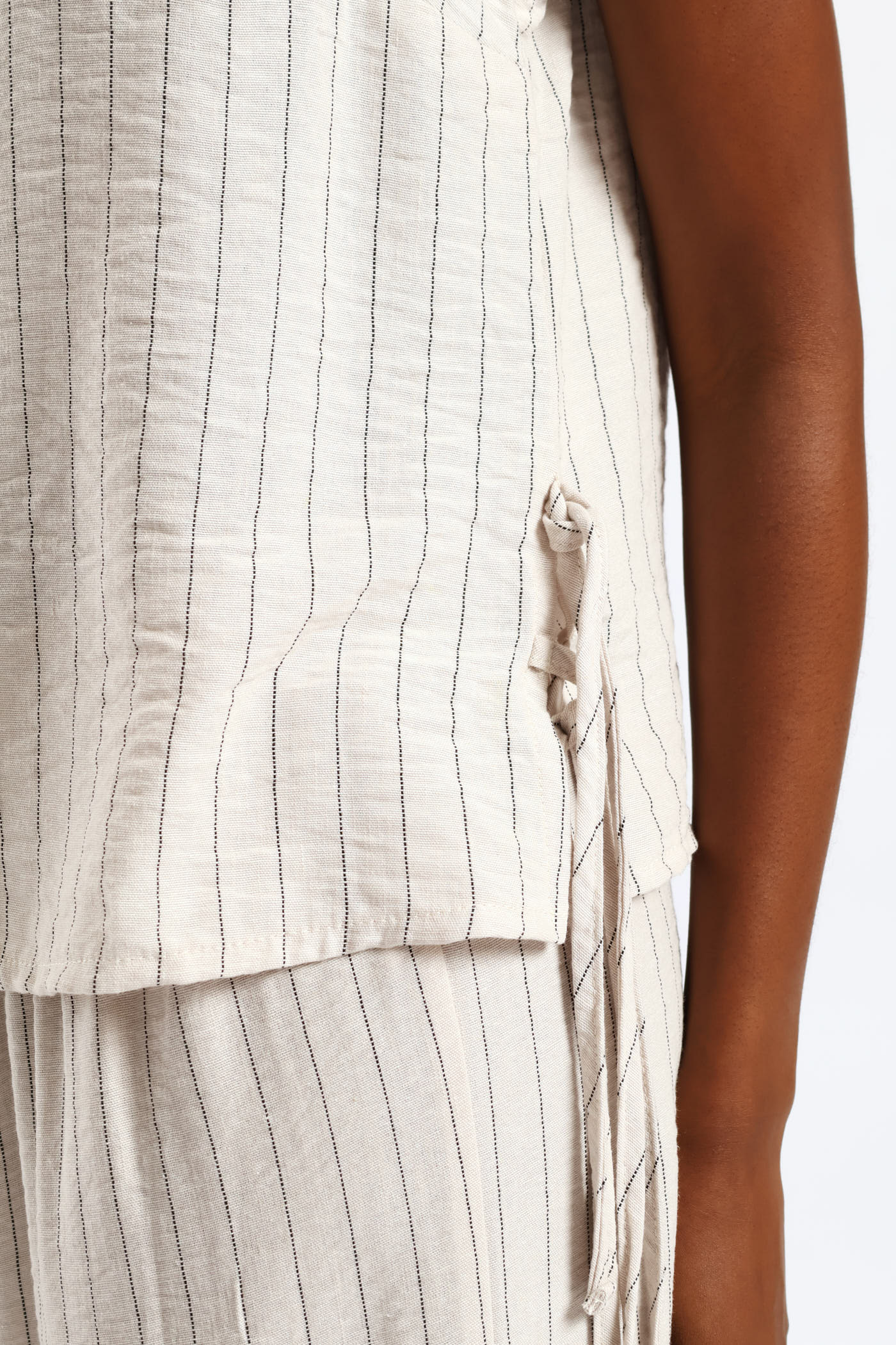 Side Tie Detail Pinstripe Shell Tank - Black/Beige - Image 4