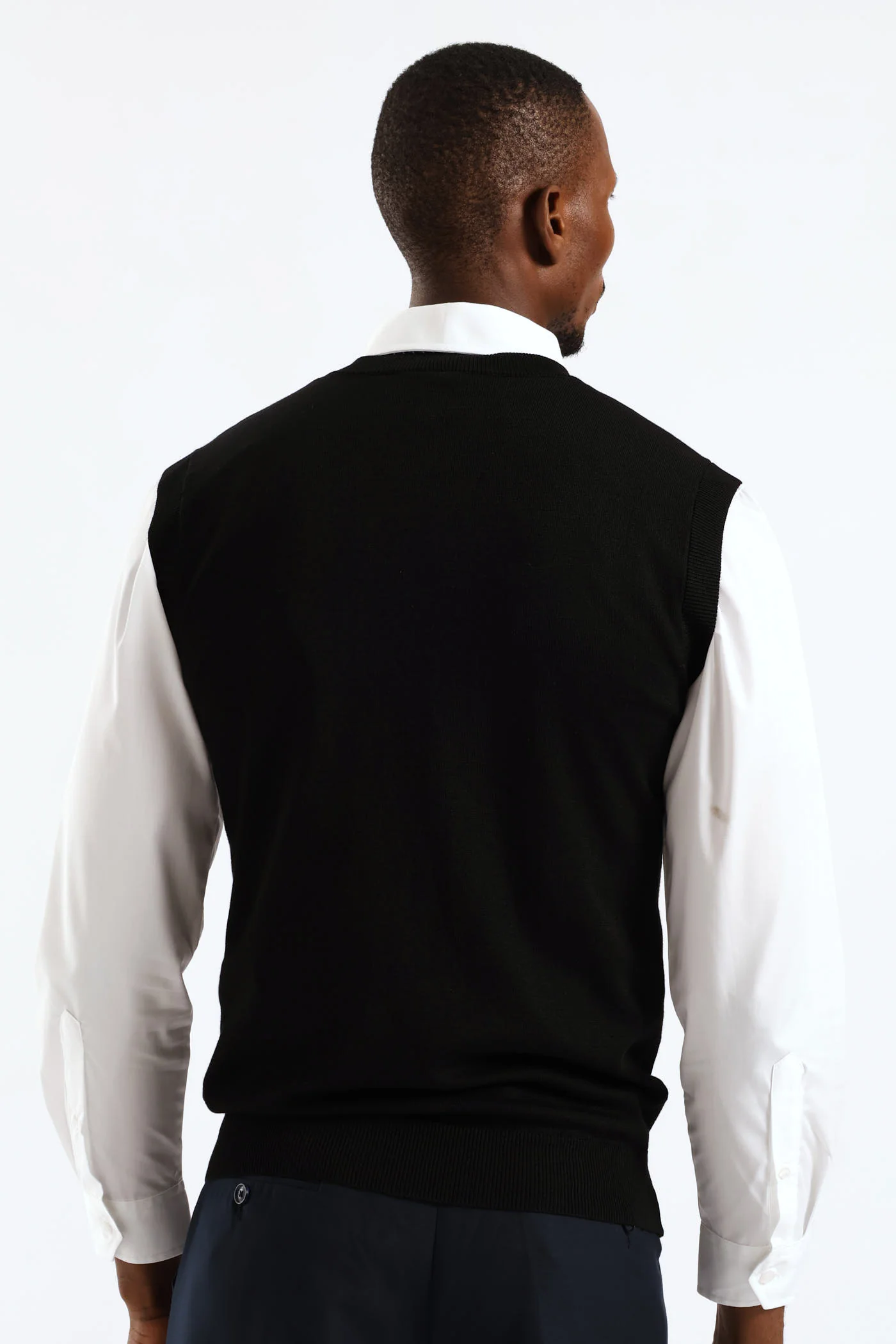 Signature Regular Knit Vest - Black - Image 3