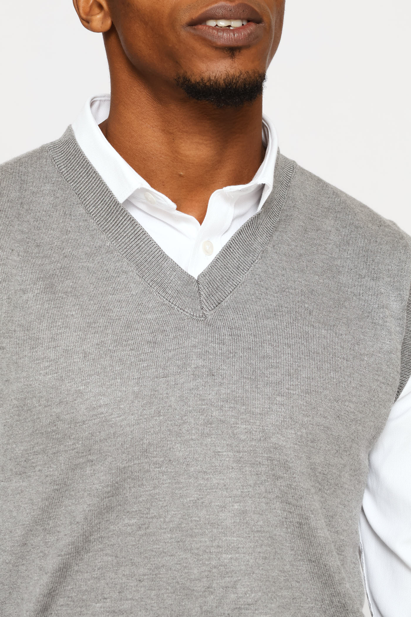 Signature Regular Knit Vest - Grey - Image 3