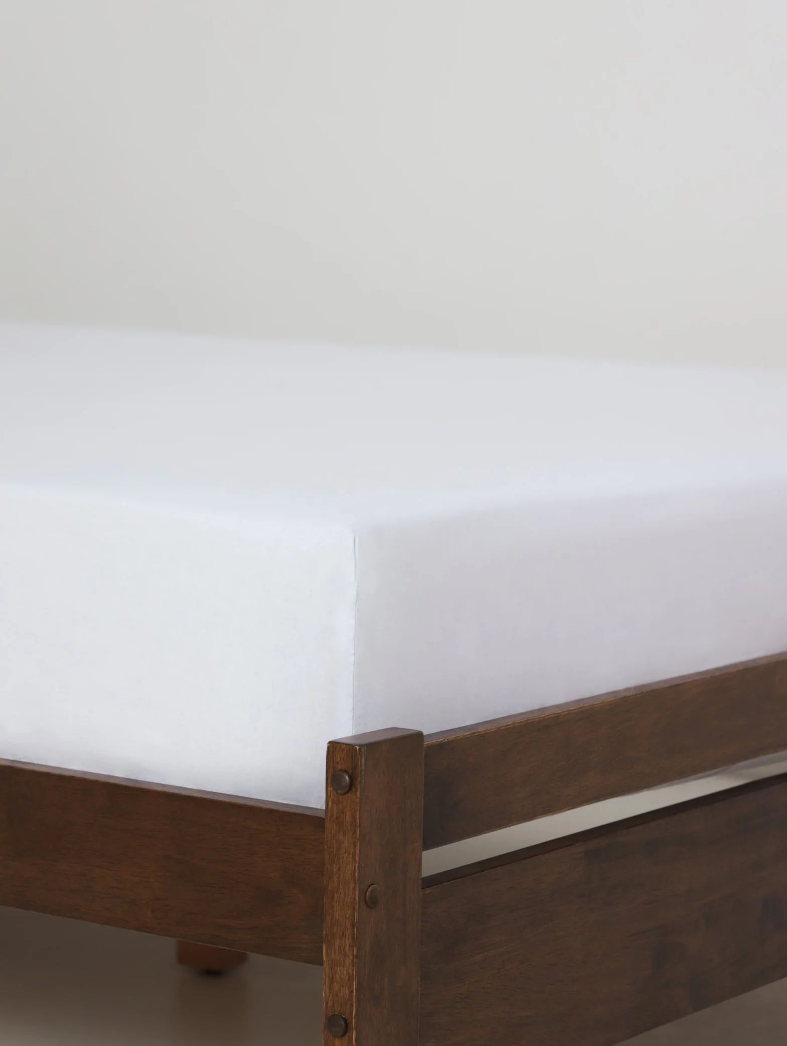 Single & 3/4 144TC Cotton Blend Fitted Sheet - White - Image 2
