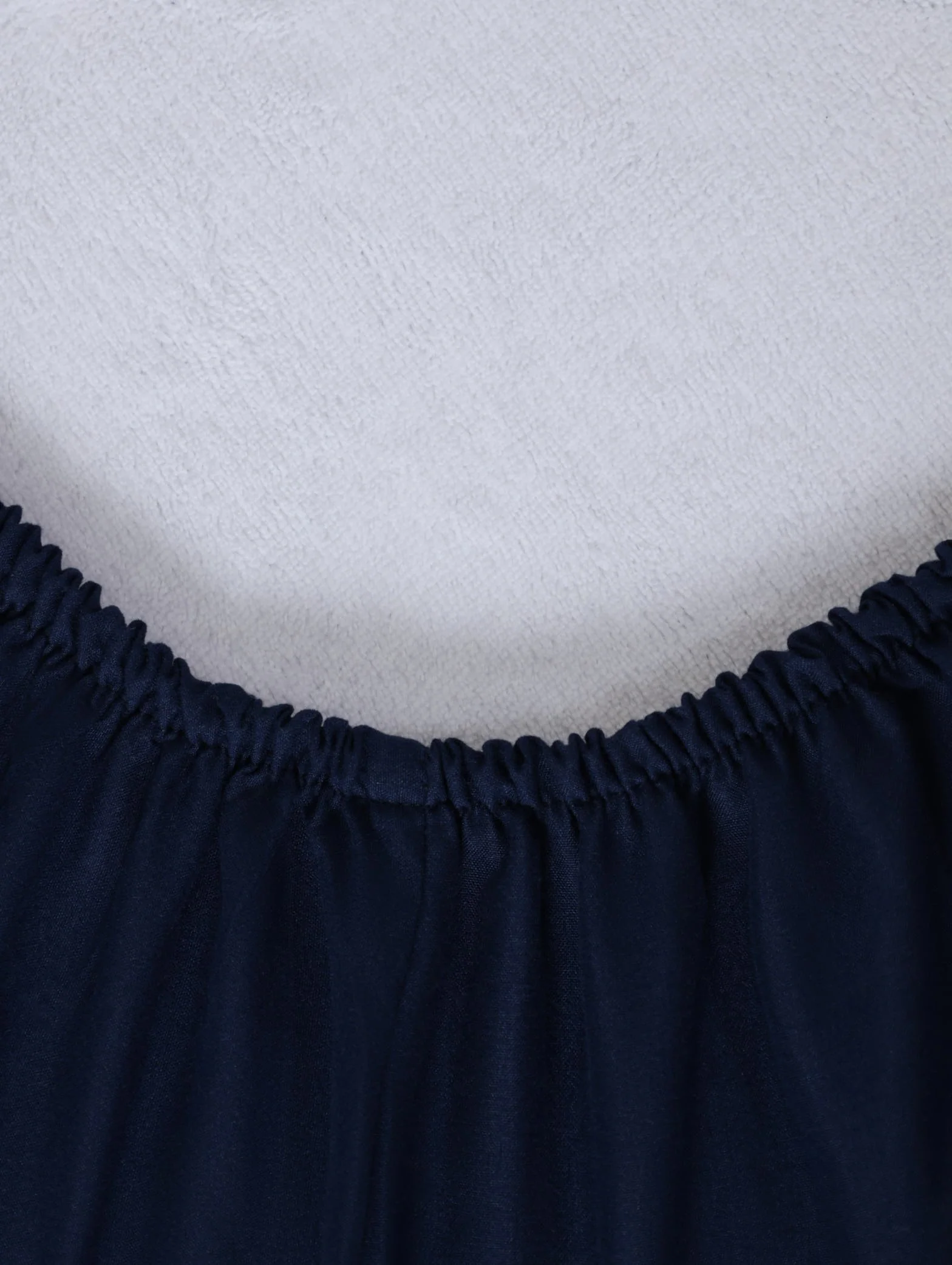 Single & 3/4 90gsm Microfibre Fitted Sheet - Navy - Image 3