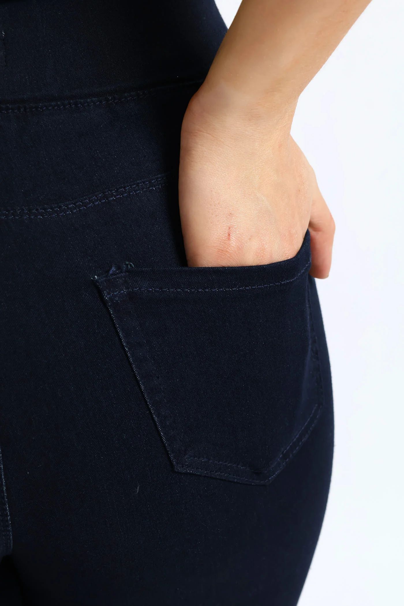 Skinny Jegging - Dark Wash - Image 4