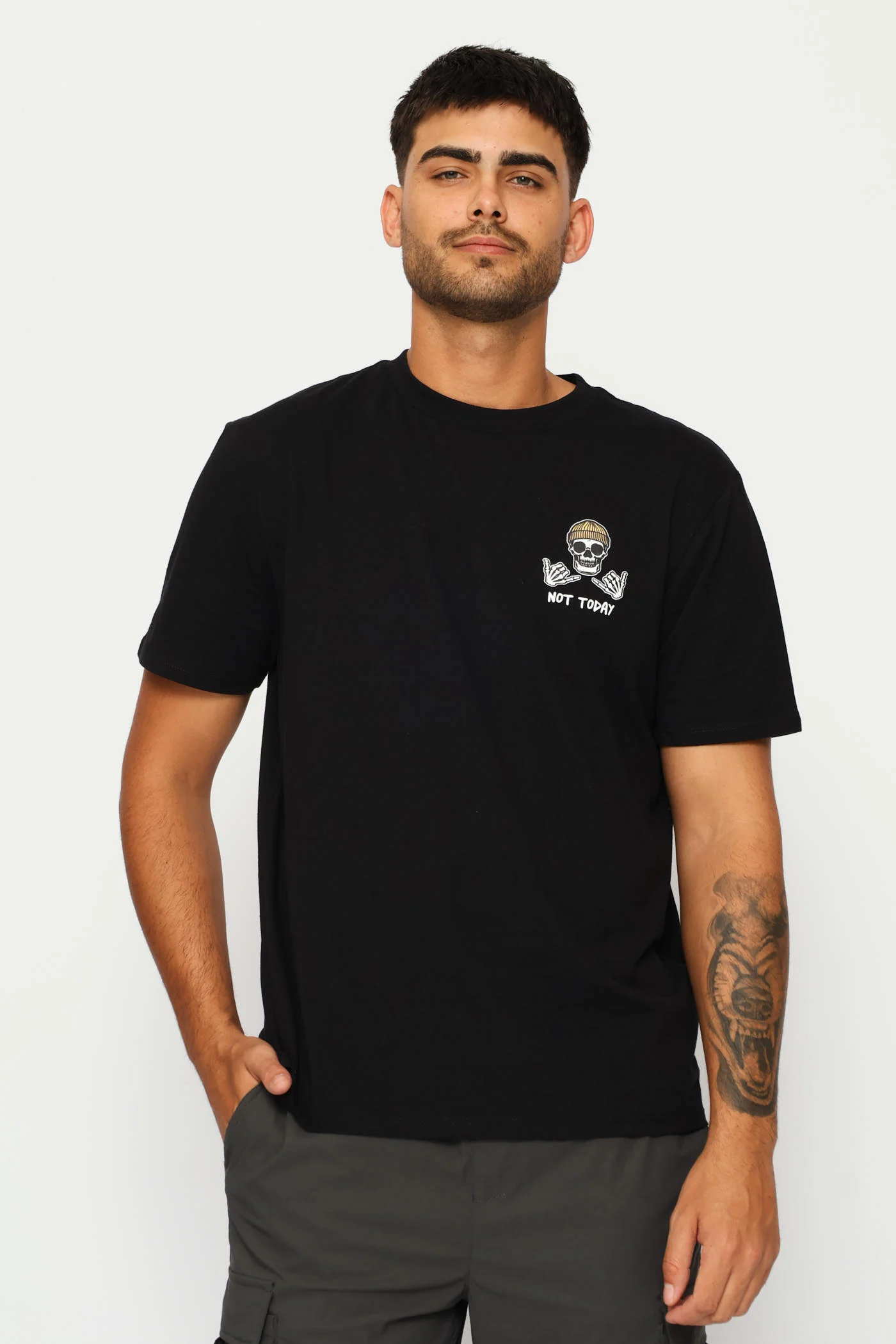 Skull Front Print Tee - Black - Image 3