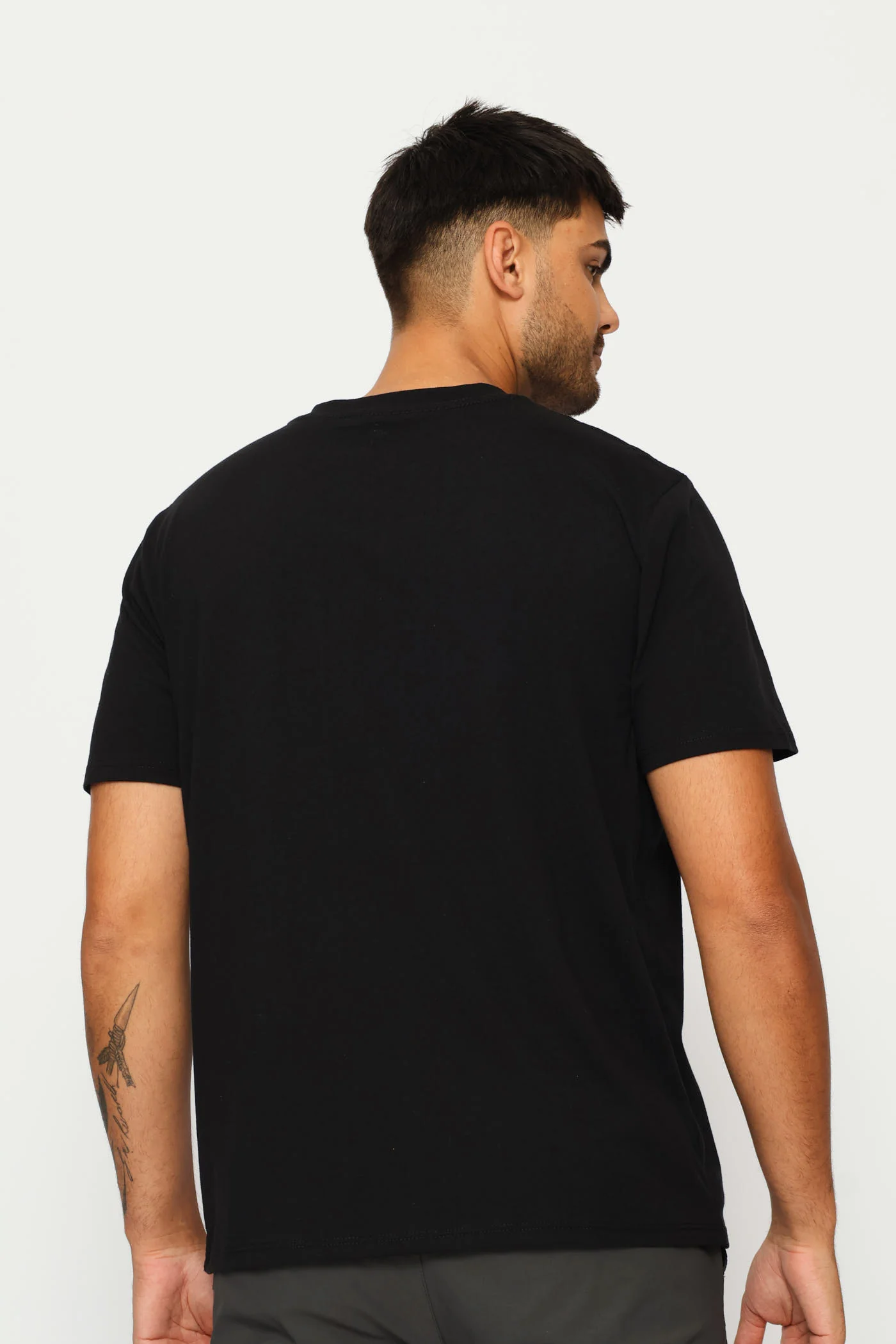 Skull Front Print Tee - Black - Image 4