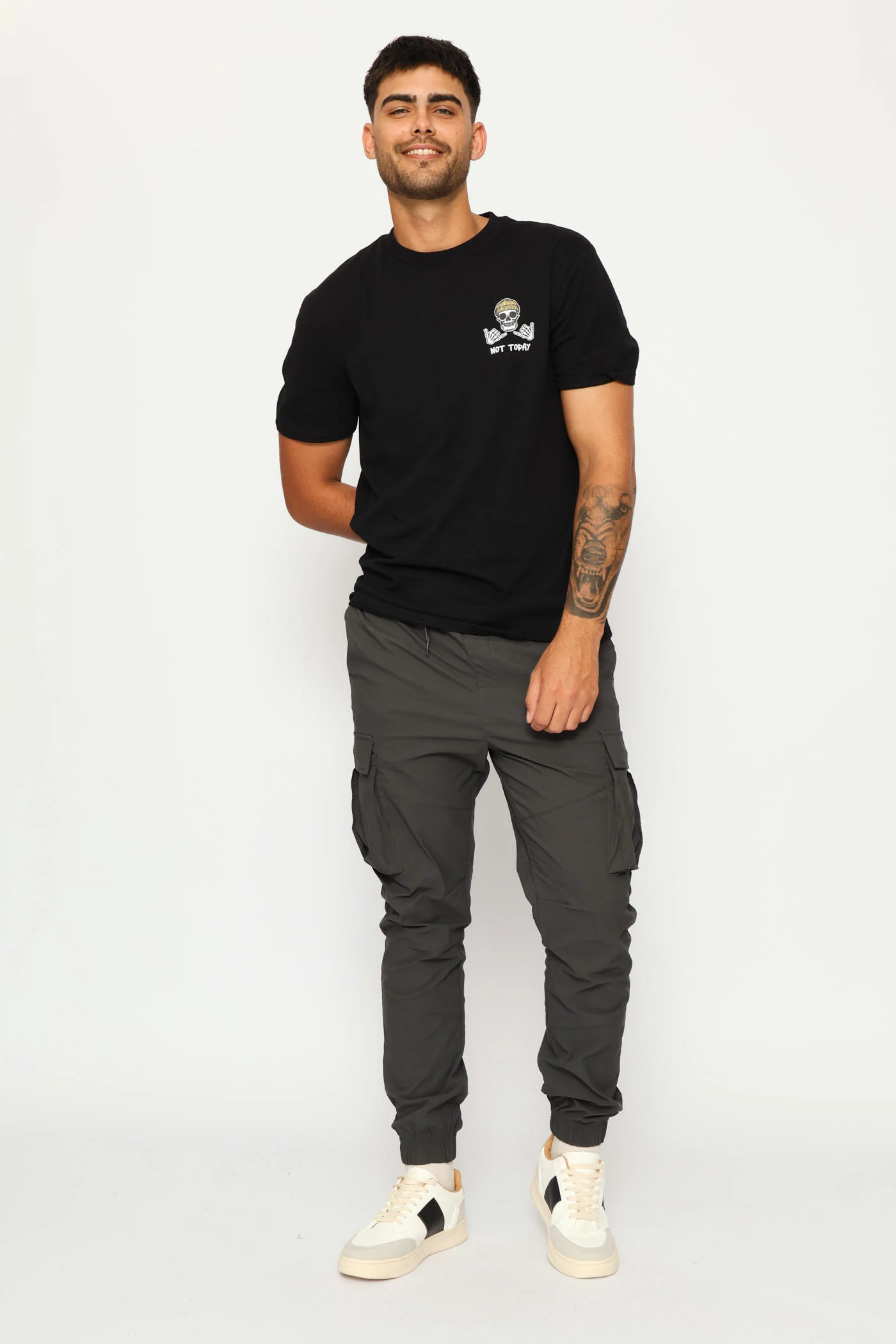 Skull Front Print Tee - Black - Image 5