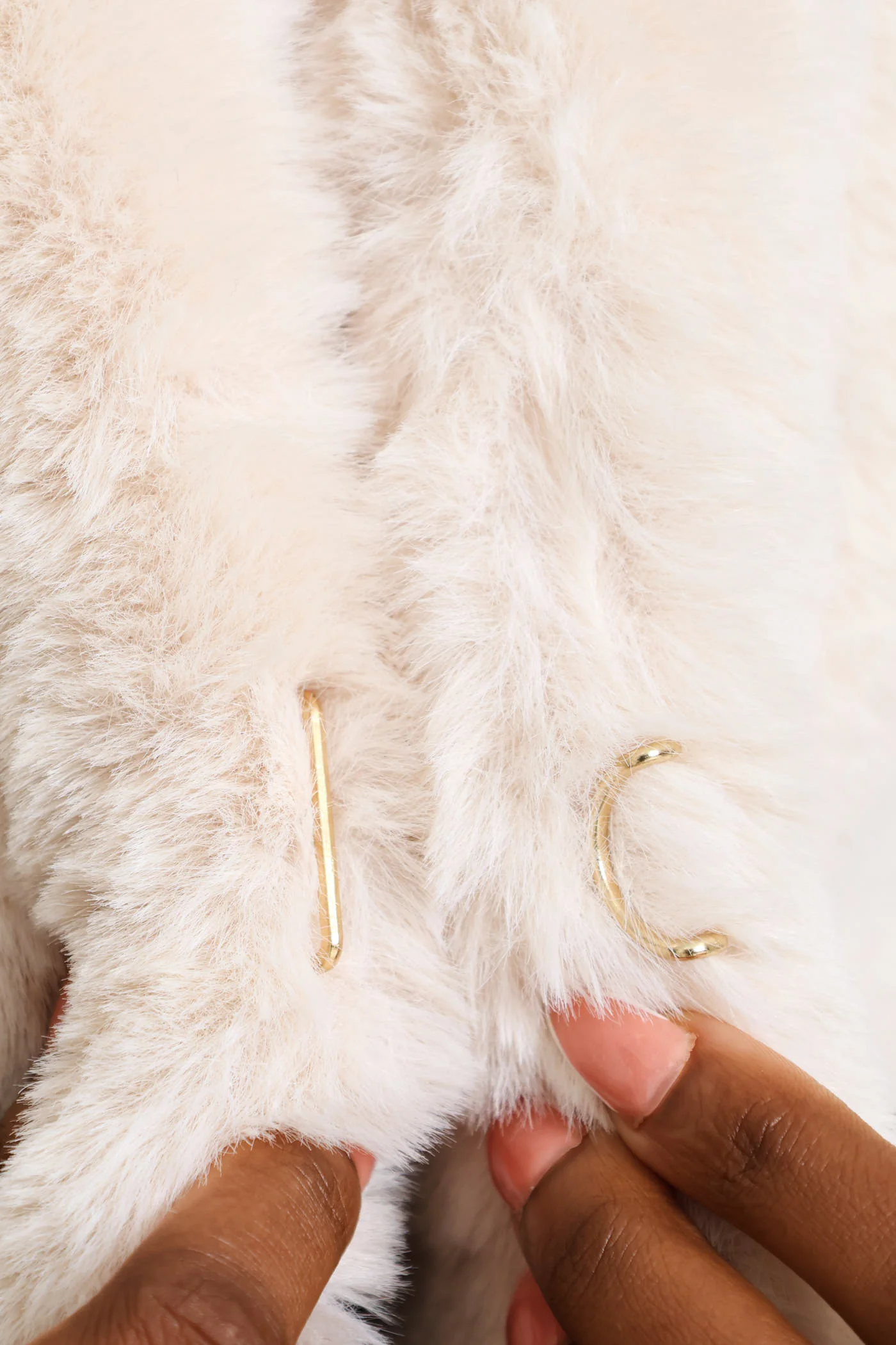 Sleeveless Faux Fur Coat - Cream - Image 2