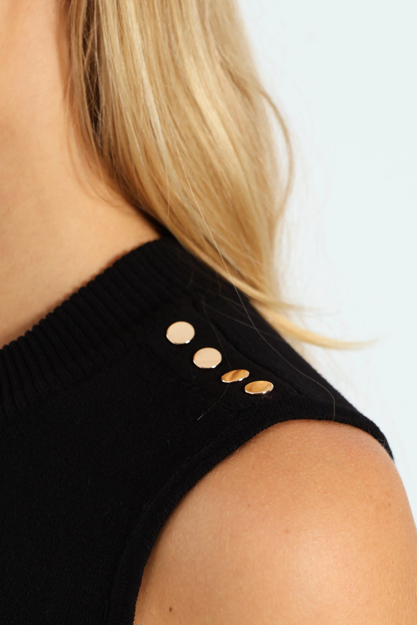 Sleeveless Logo Knit Top - Black - Image 5
