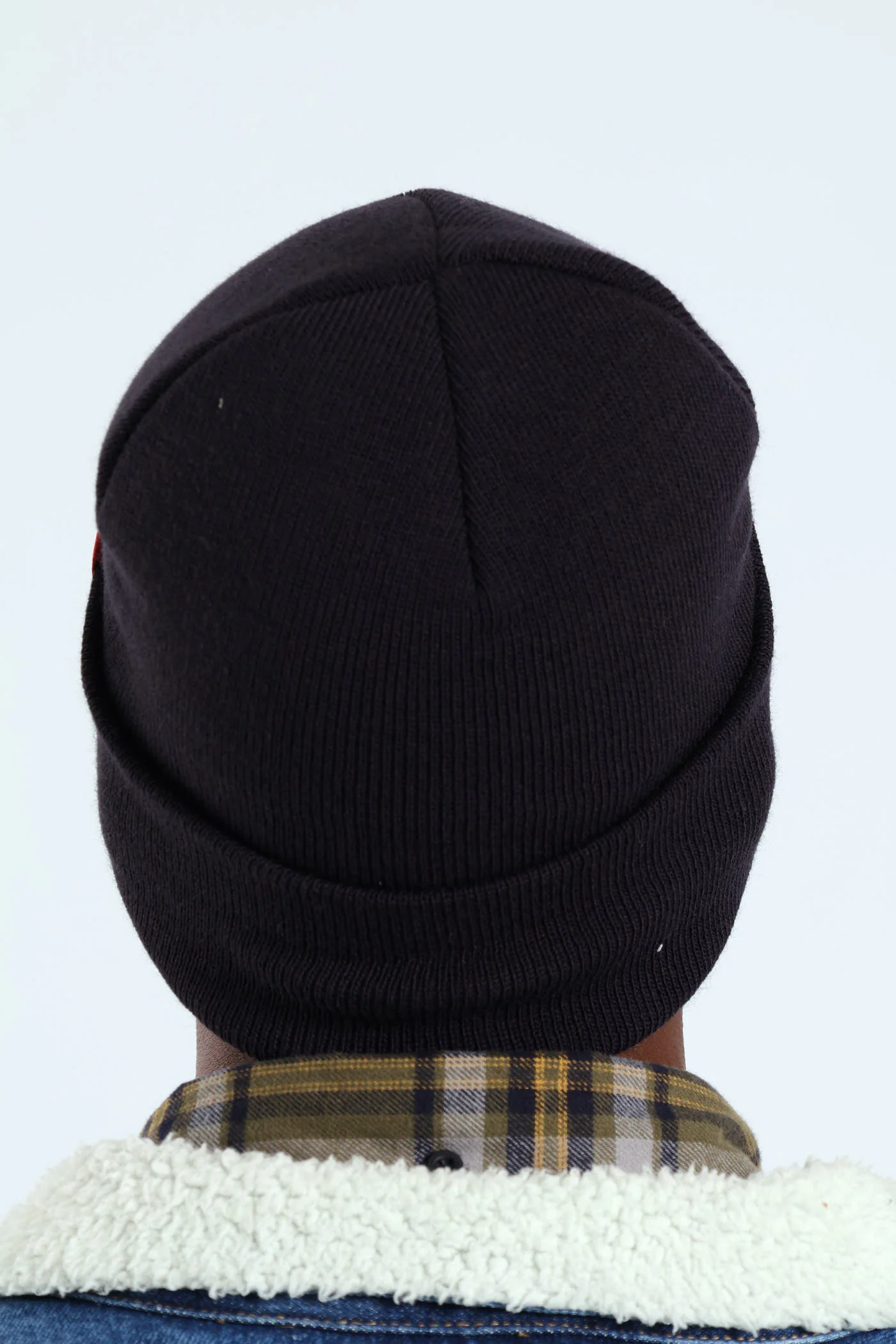 Slouchy Red Tab Beanie - Black - Image 3